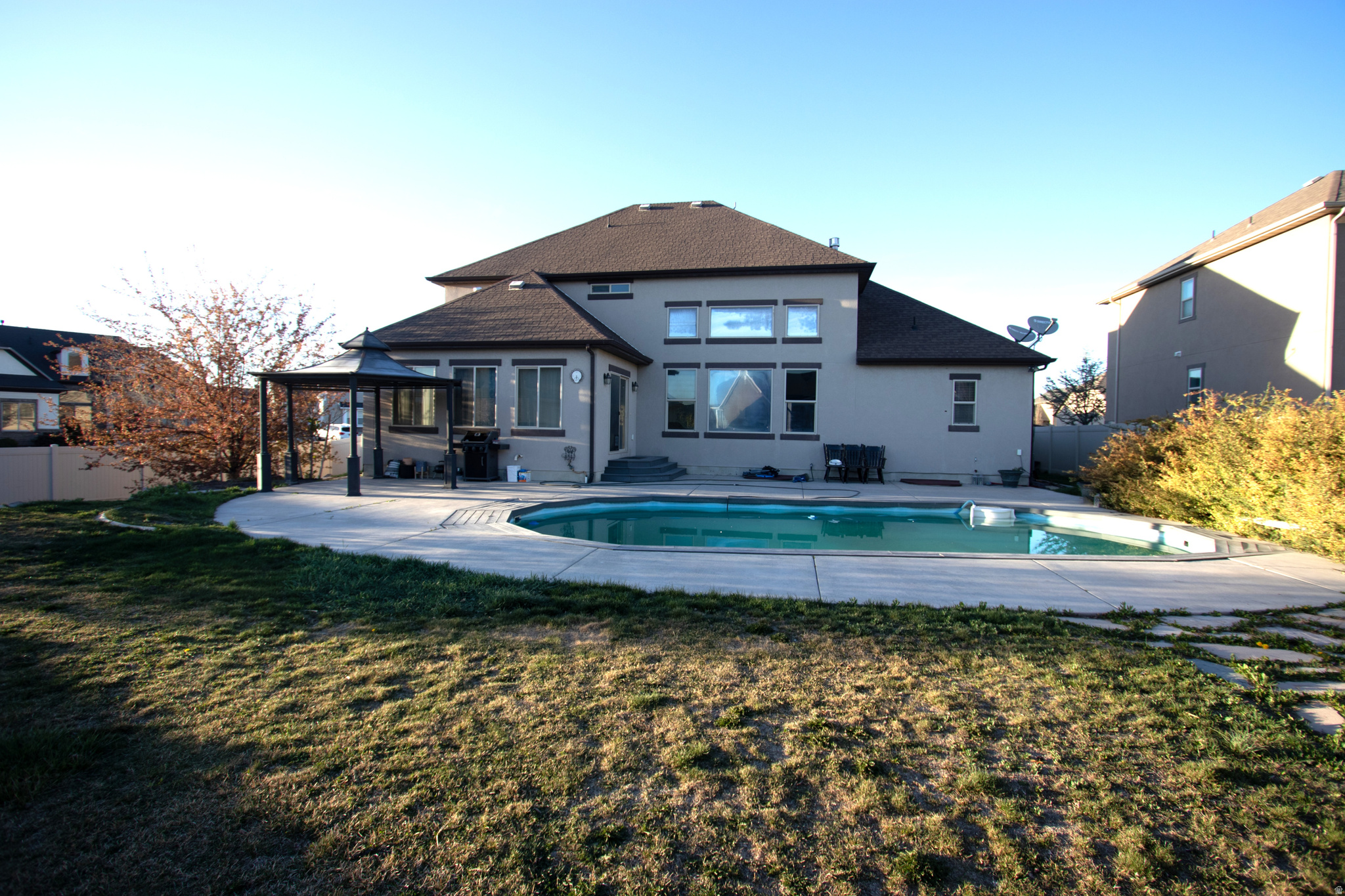 SPRING VIEW FARMS - Residential