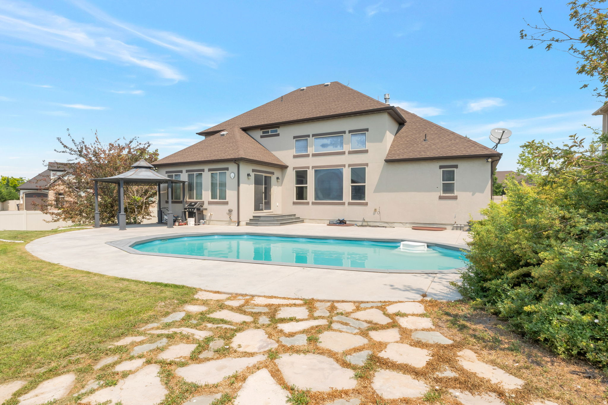 SPRING VIEW FARMS - Residential