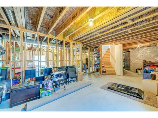 SPRING VIEW FARMS - Residential