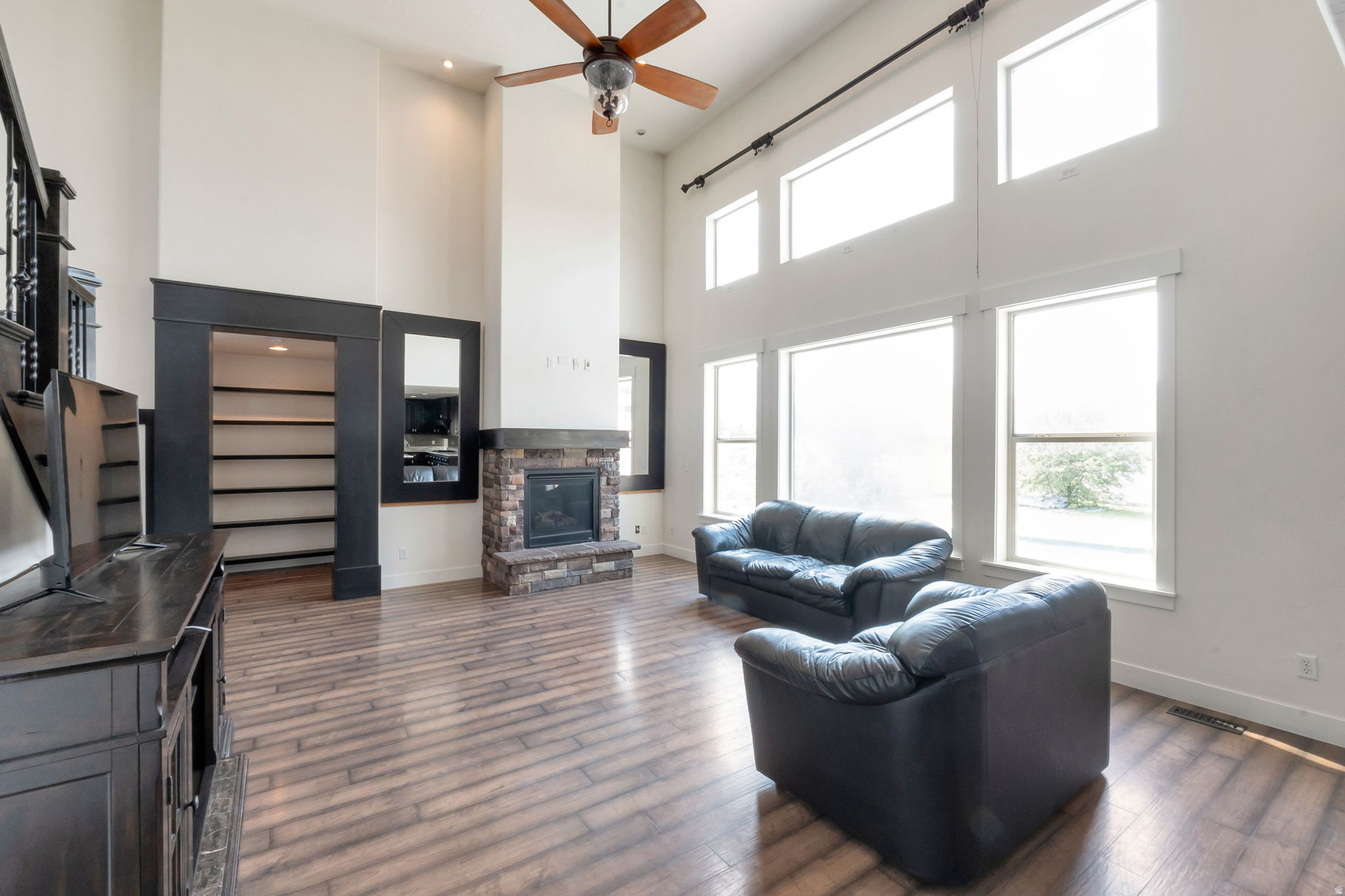 SPRING VIEW FARMS - Residential
