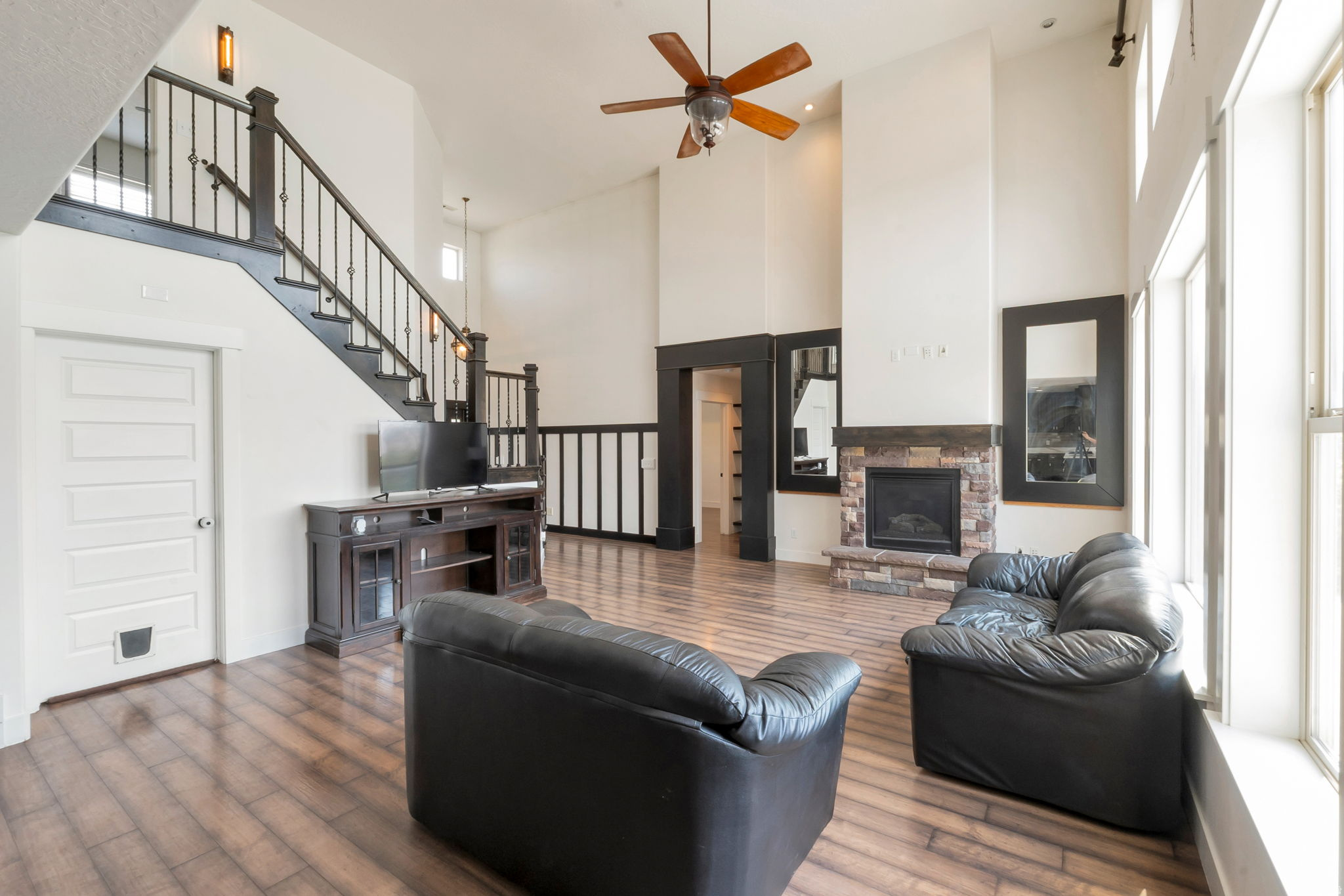 SPRING VIEW FARMS - Residential