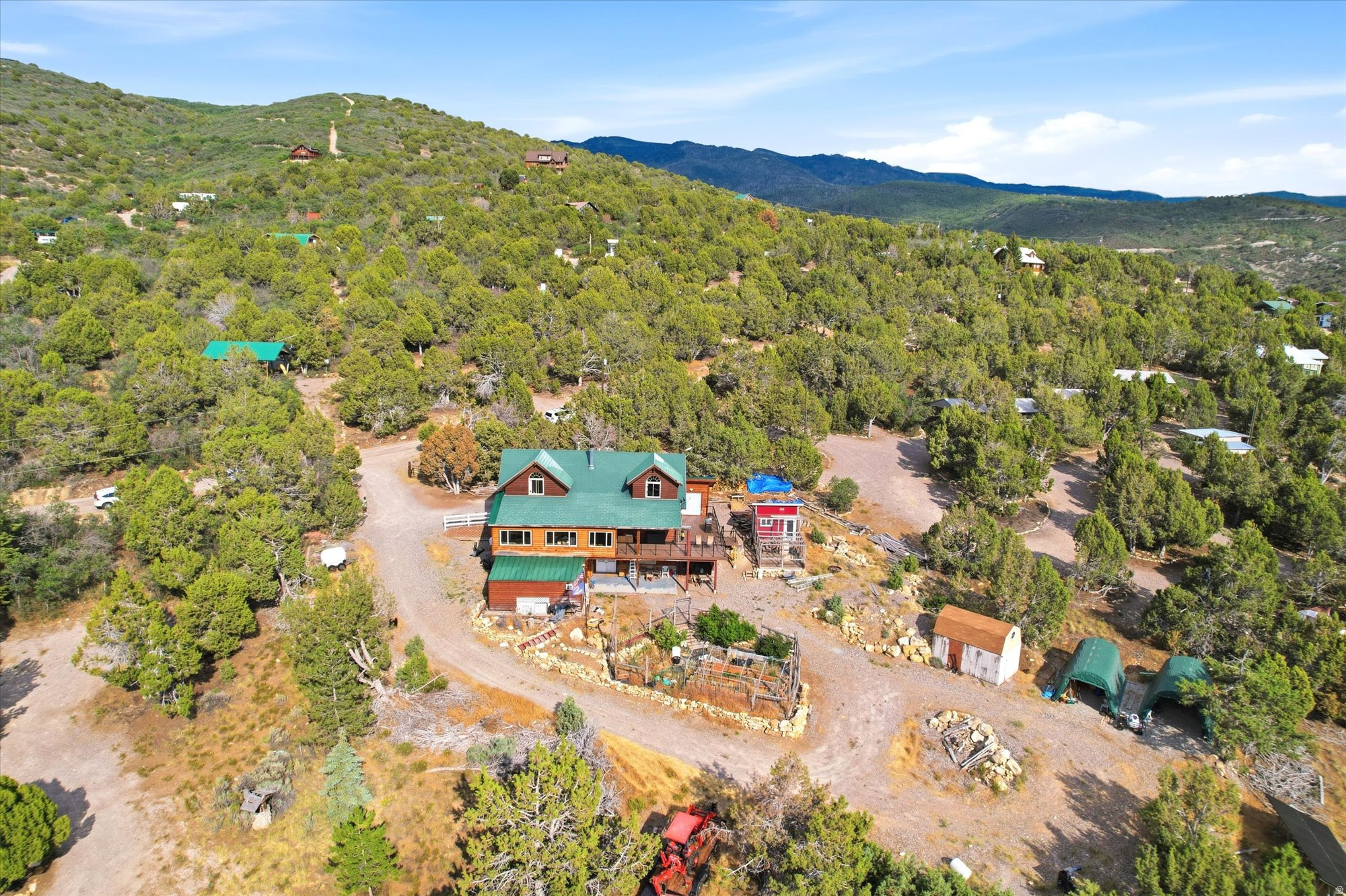 SKYLINE MOUNTAIN RESORT - Residential