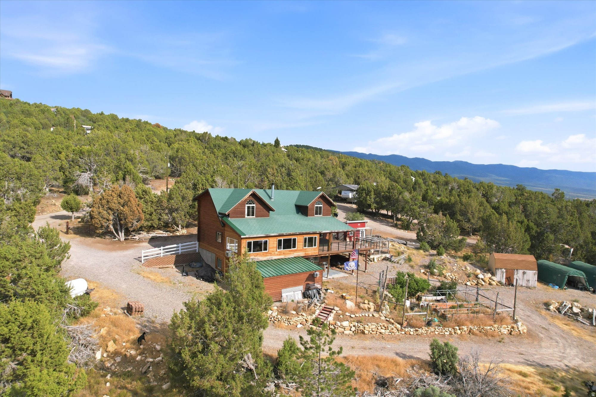 SKYLINE MOUNTAIN RESORT - Residential