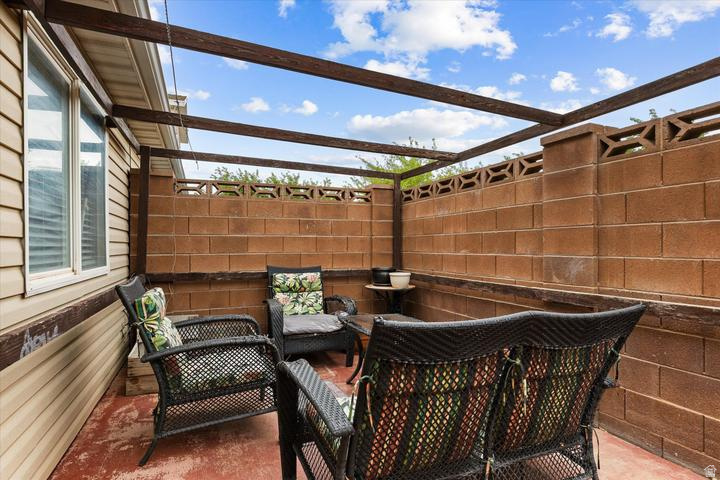 PECAN MEADOWS 4 - Residential