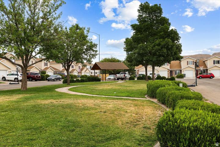 PECAN MEADOWS 4 - Residential