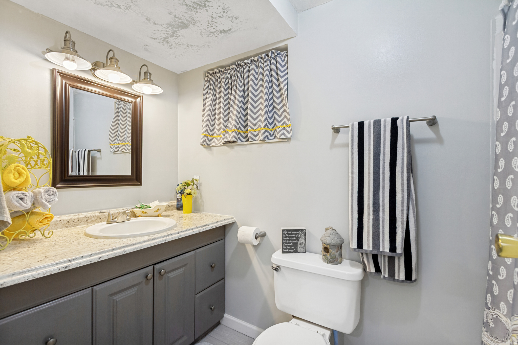 CHATTEL ESTATES - Residential