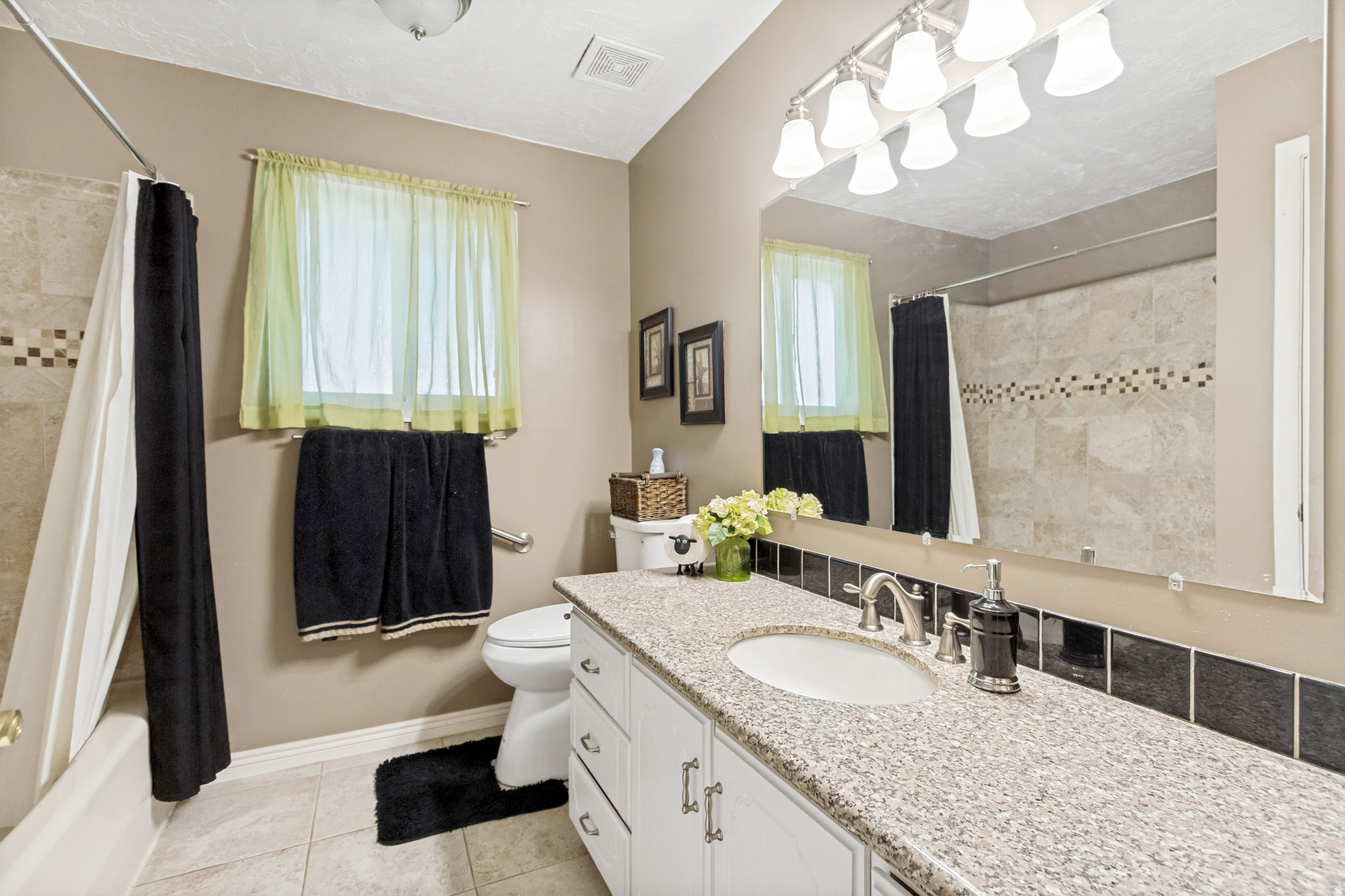 CHATTEL ESTATES - Residential