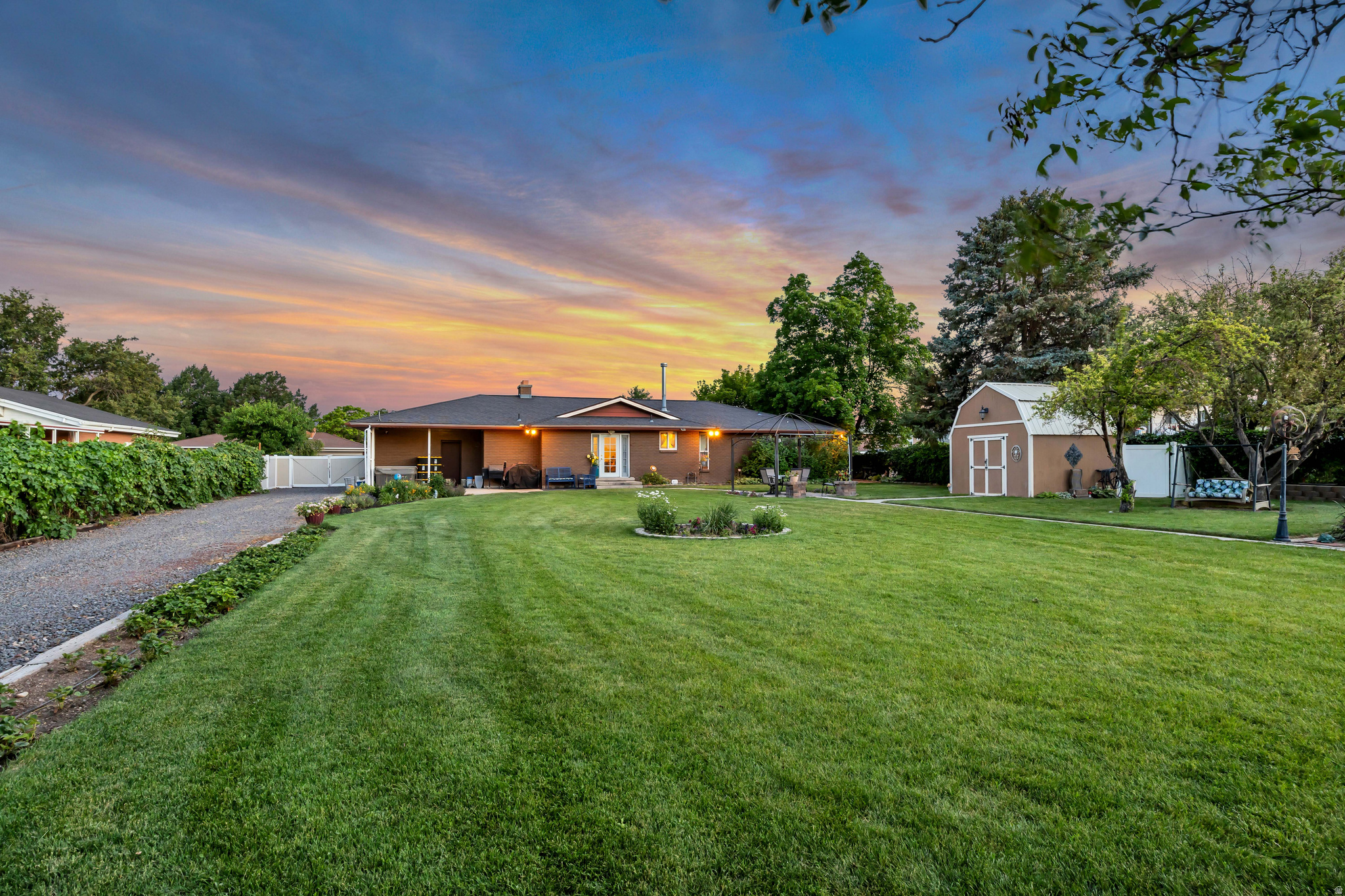 CHATTEL ESTATES - Residential
