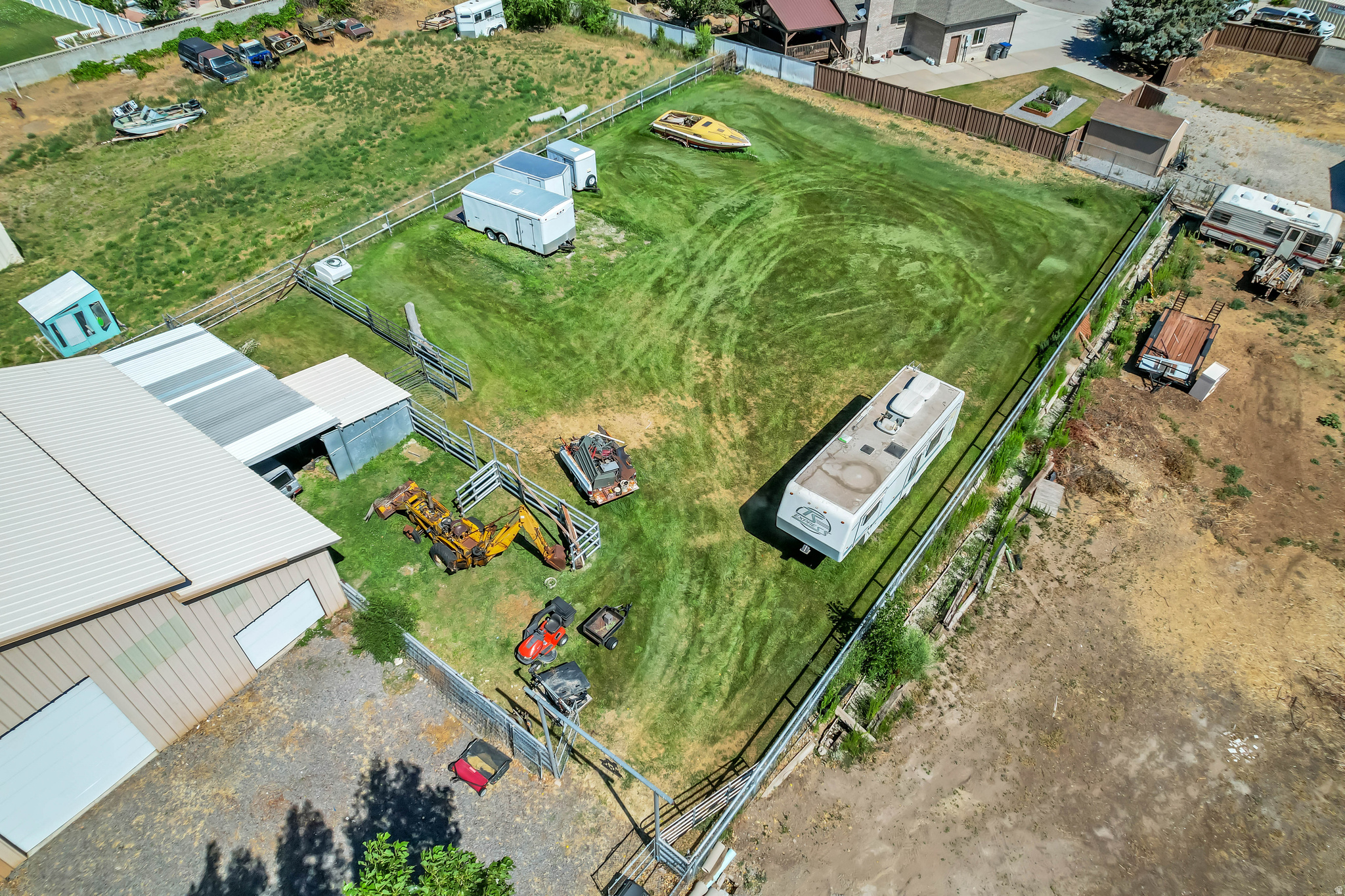 CHATTEL ESTATES - Residential