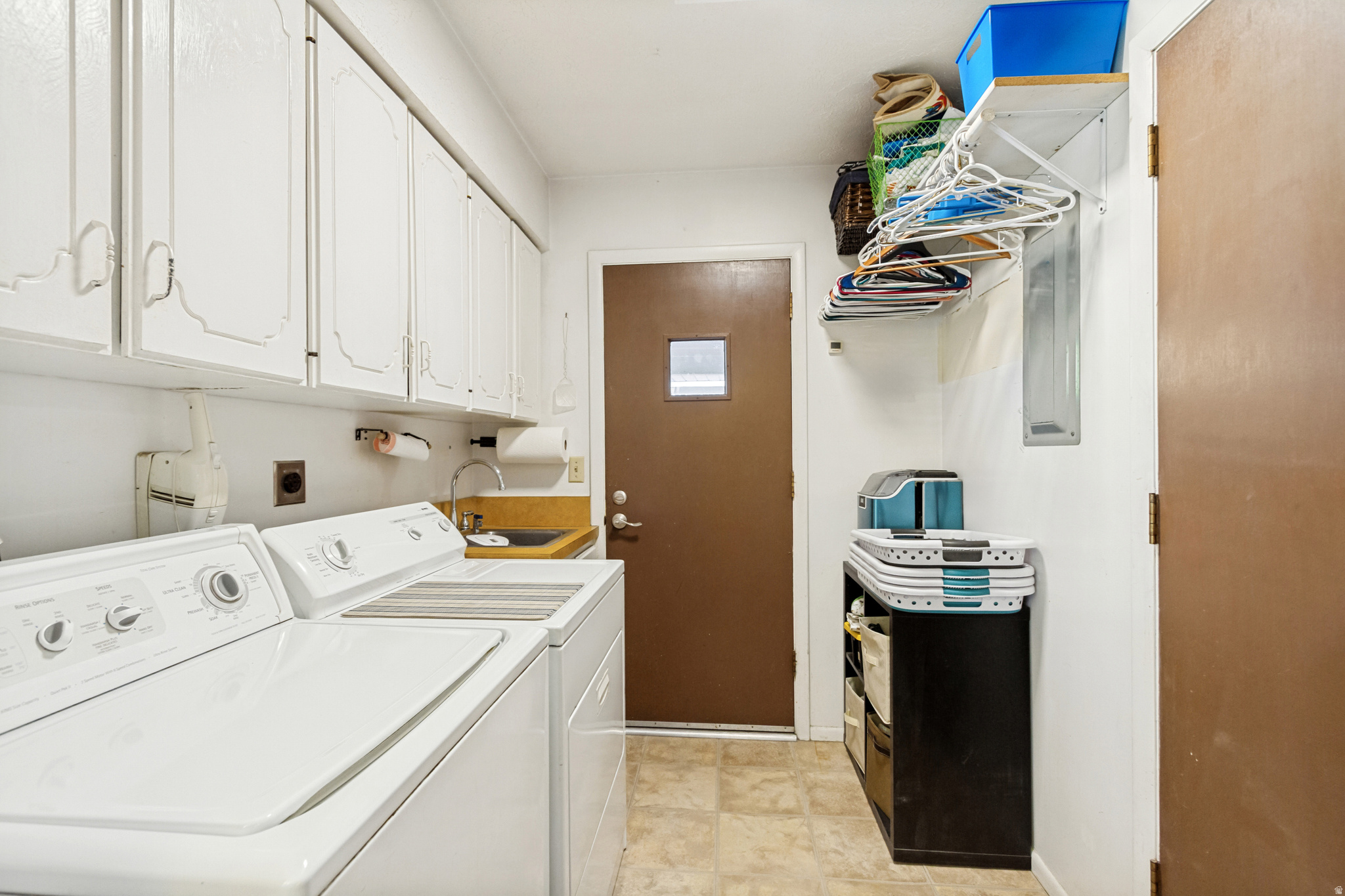 CHATTEL ESTATES - Residential