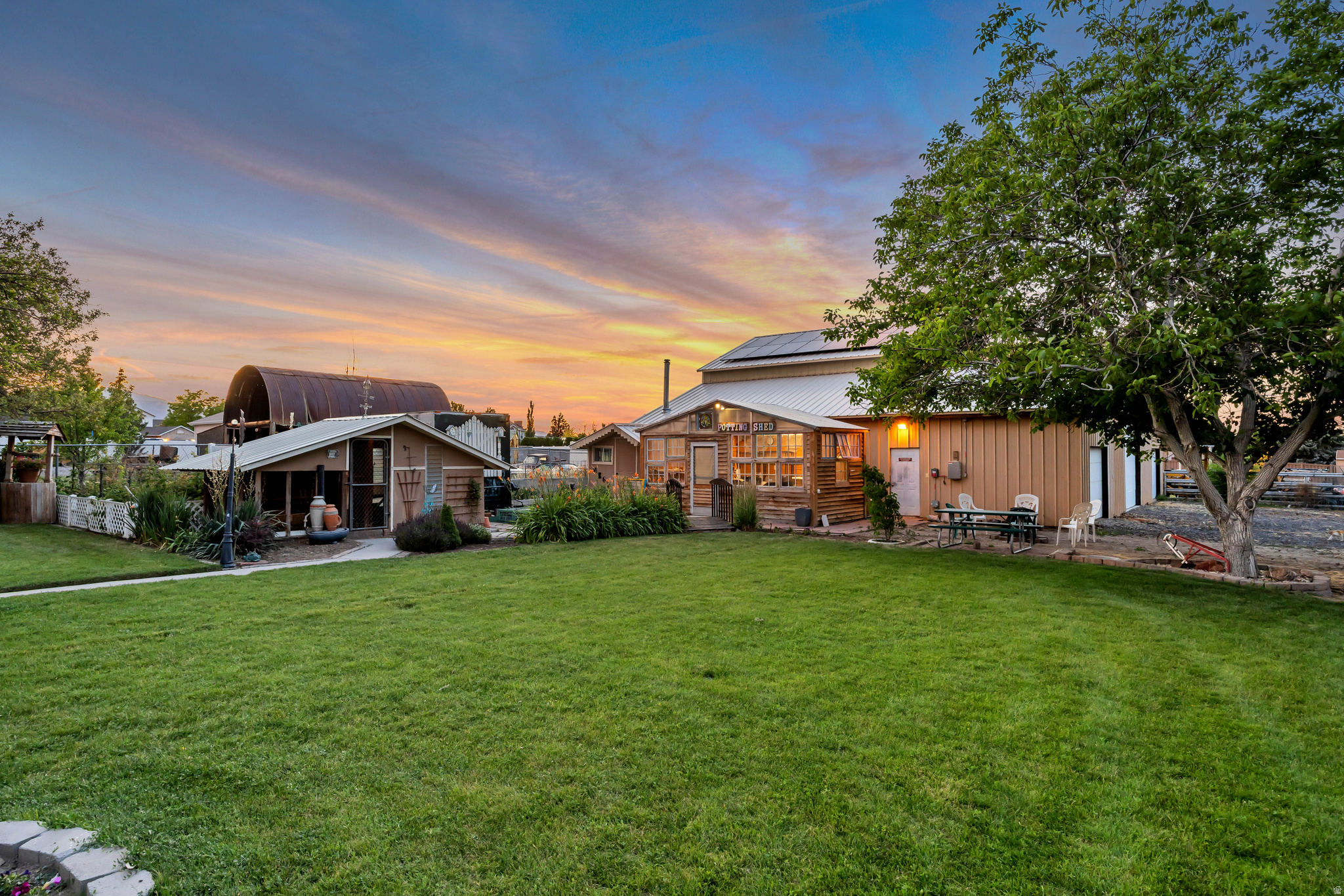 CHATTEL ESTATES - Residential