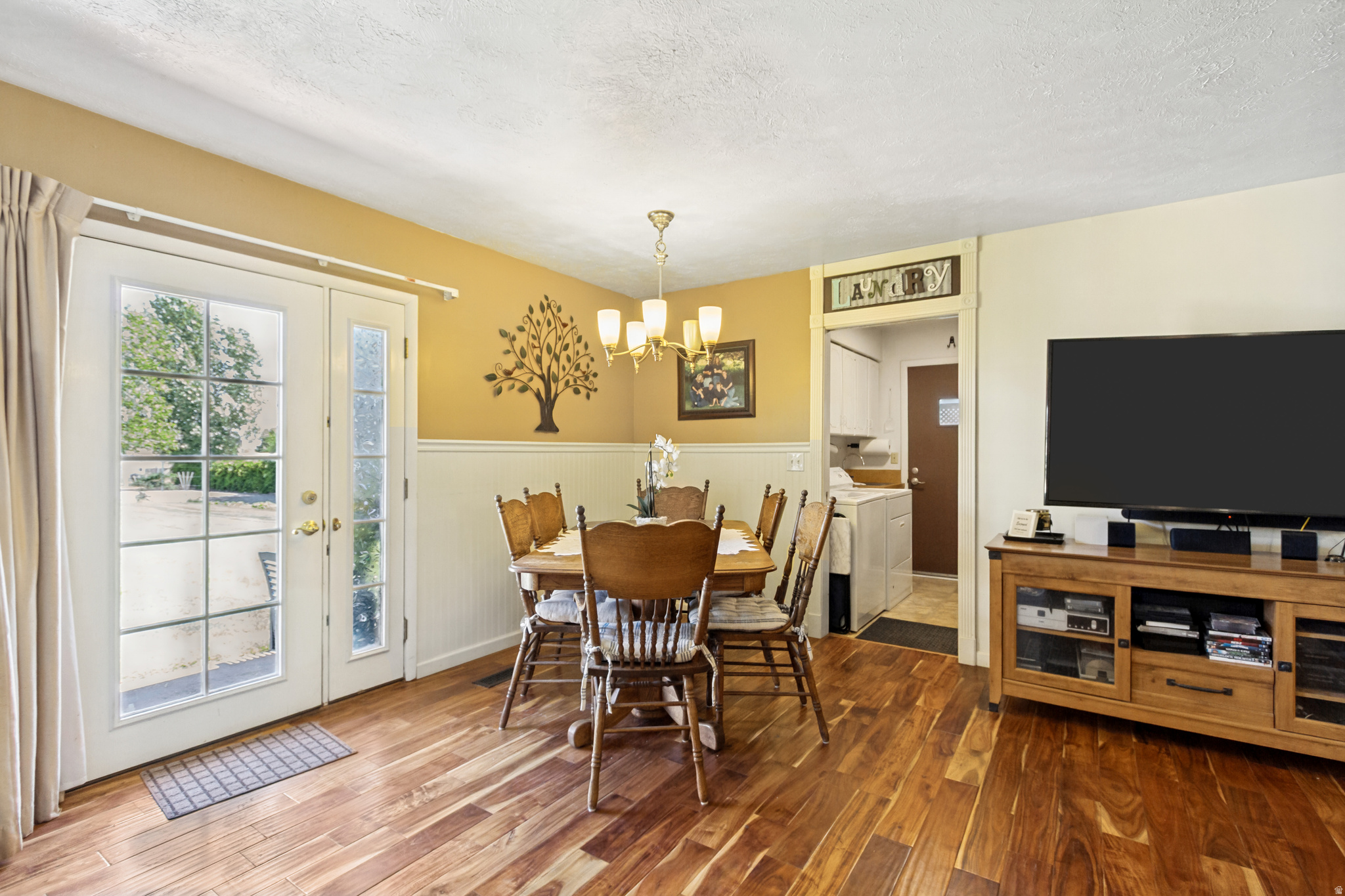 CHATTEL ESTATES - Residential