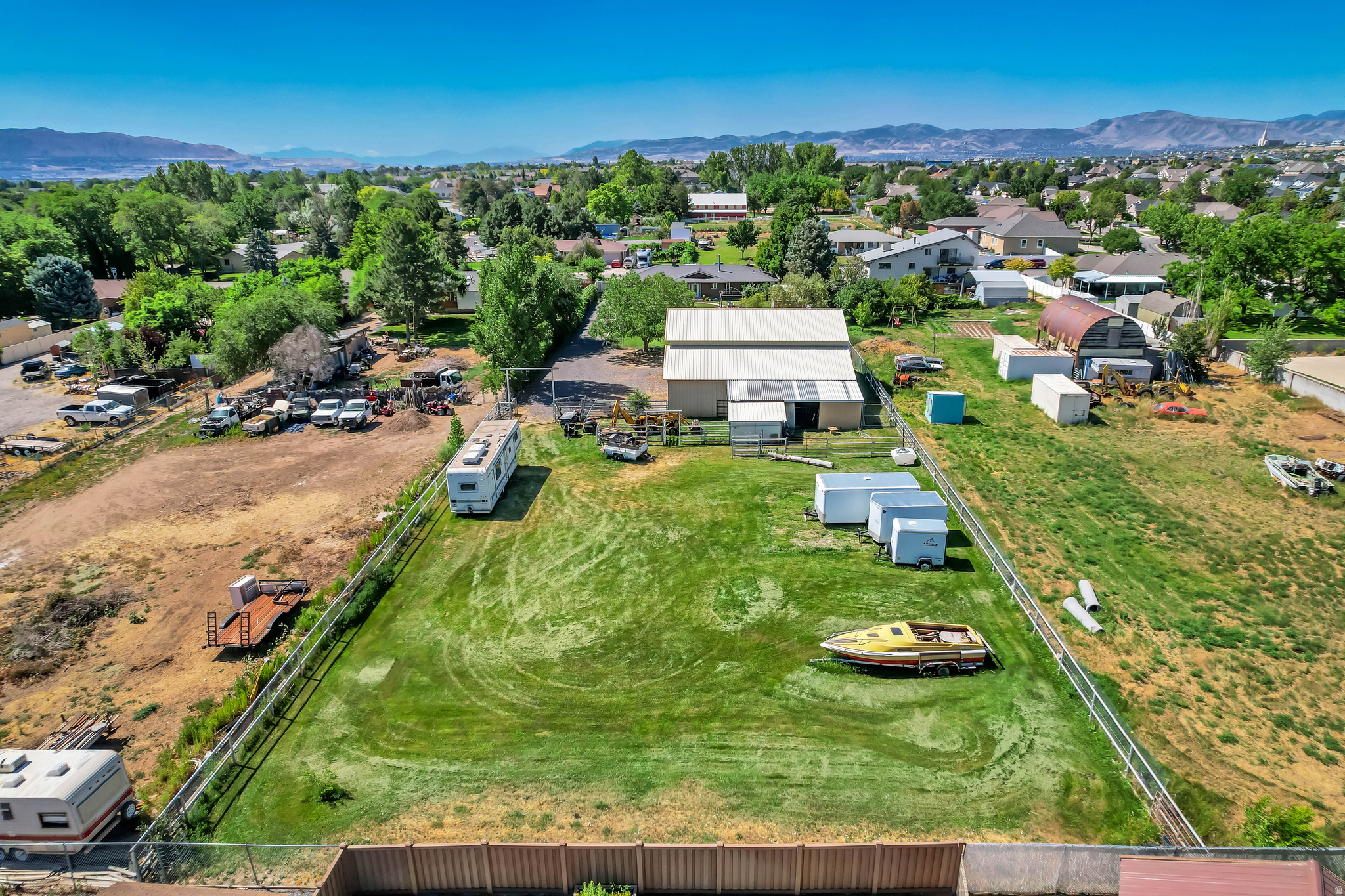 CHATTEL ESTATES - Residential