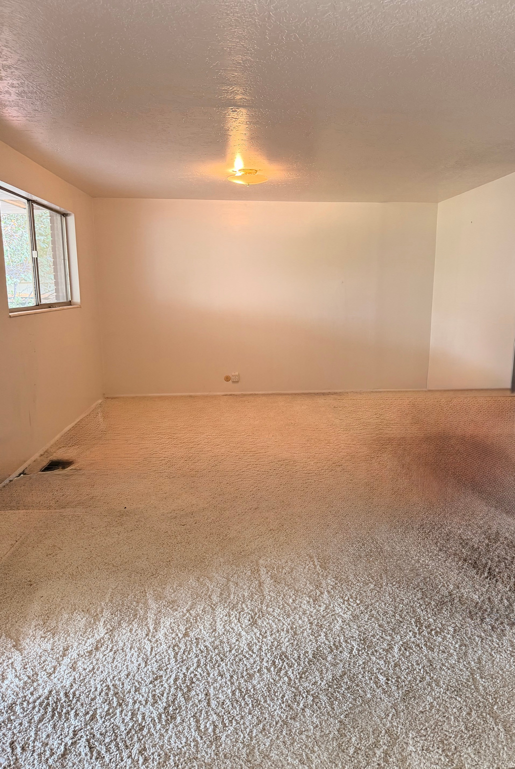 COLONIAL HEIGHTS - Residential