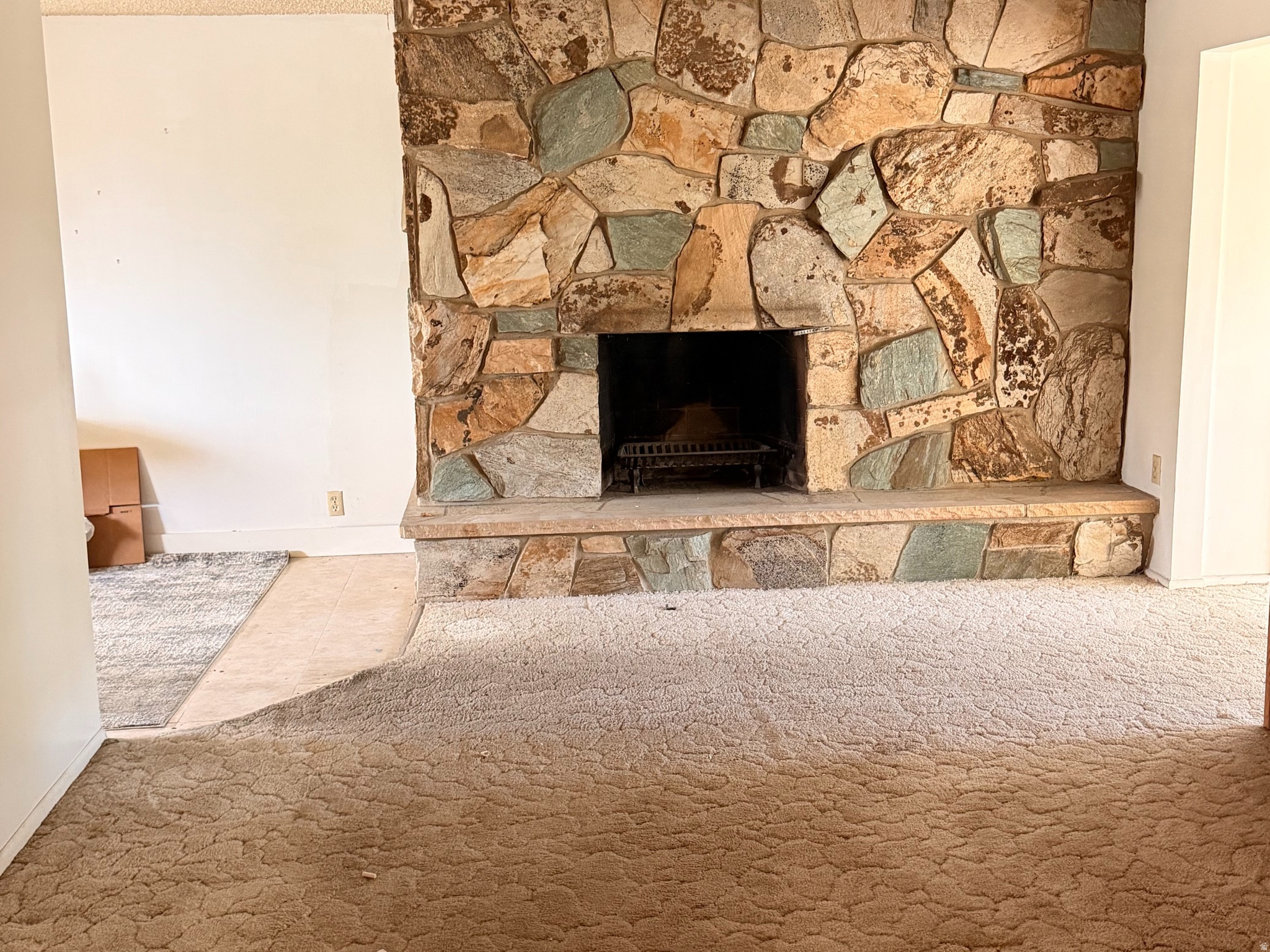 COLONIAL HEIGHTS - Residential