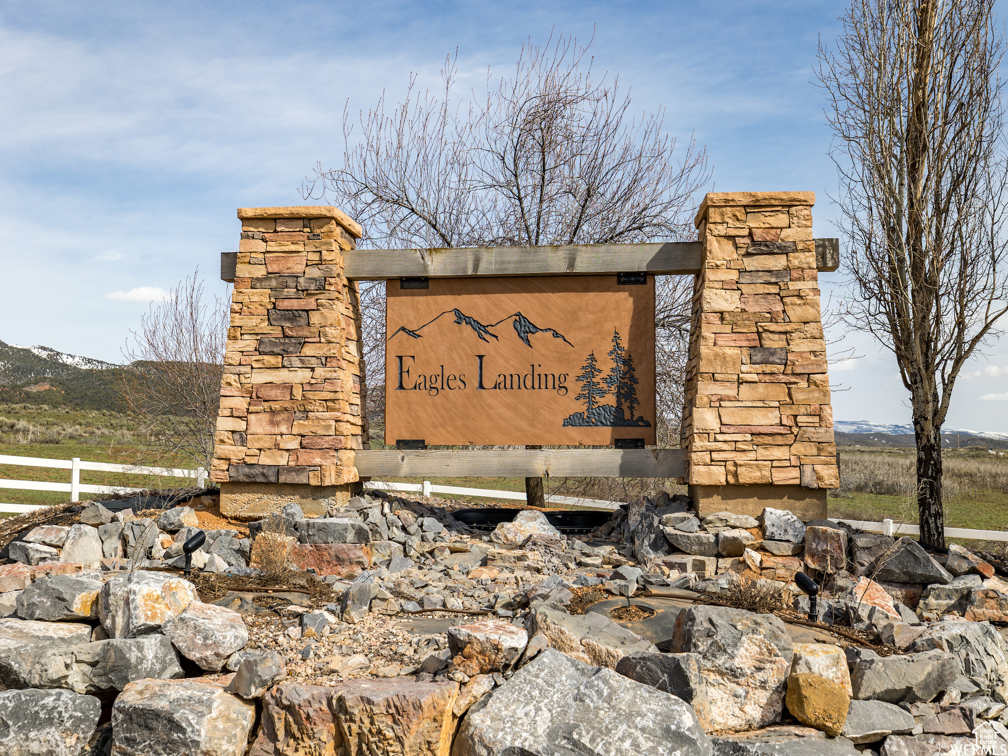 EAGLES LANDING - Residential