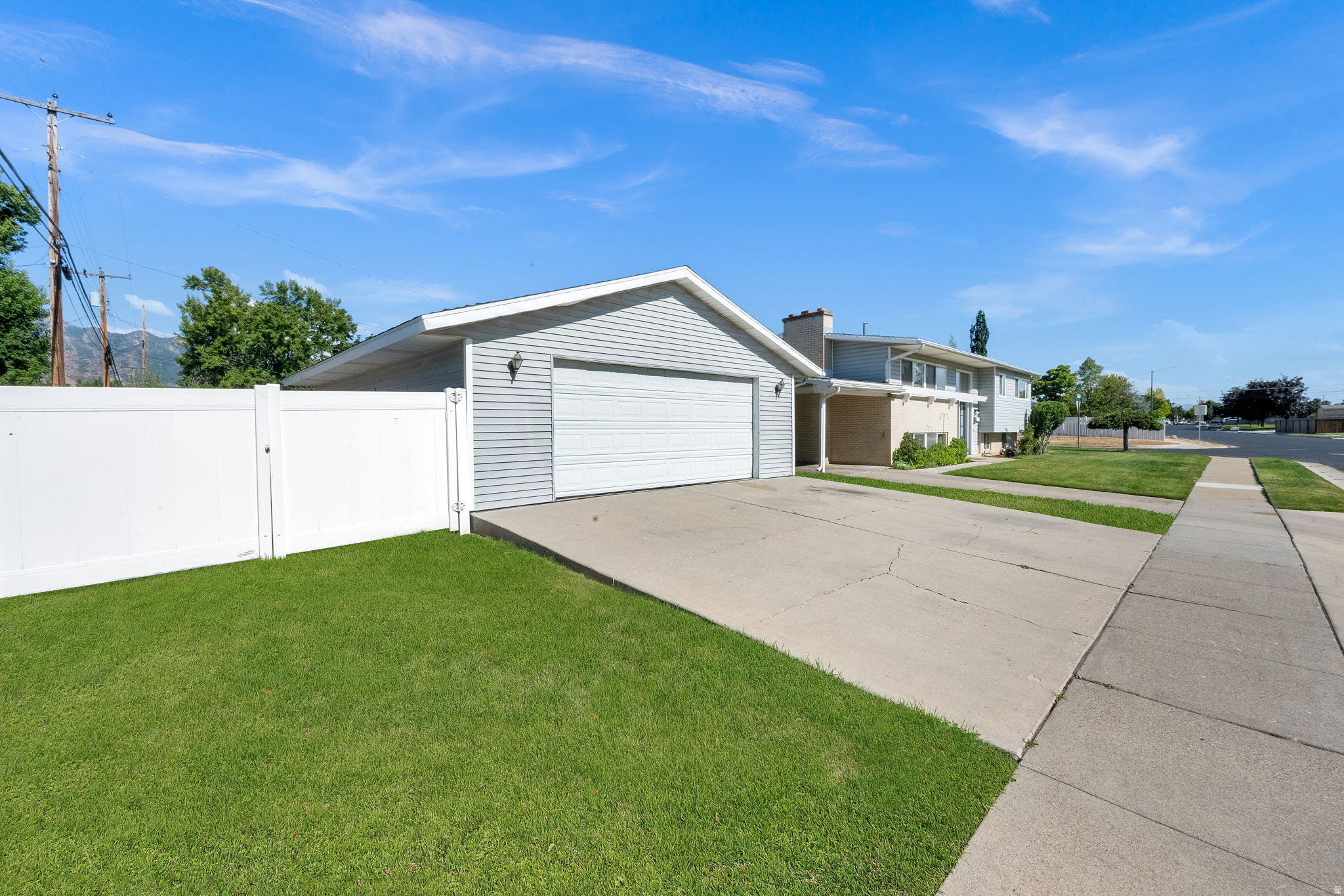 HOLLY HEIGHTS SUB - Residential