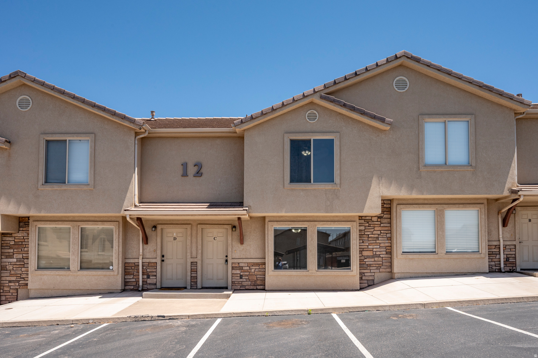 AMAZING, BEAUTIFUL are a couple of words that describe this home that is in great condition! This is a west facing property that will take your breath away from the views. While being nestled on the south end of the subdivision, you won't feel like you are near other properties! Trails and mountain scenery are literally just out the back door. Unlike many of the units in the subdivision, this home backs up to the 75E road which will allow for additional parking. The carpet was recently replaced. Don't delay, come see today!