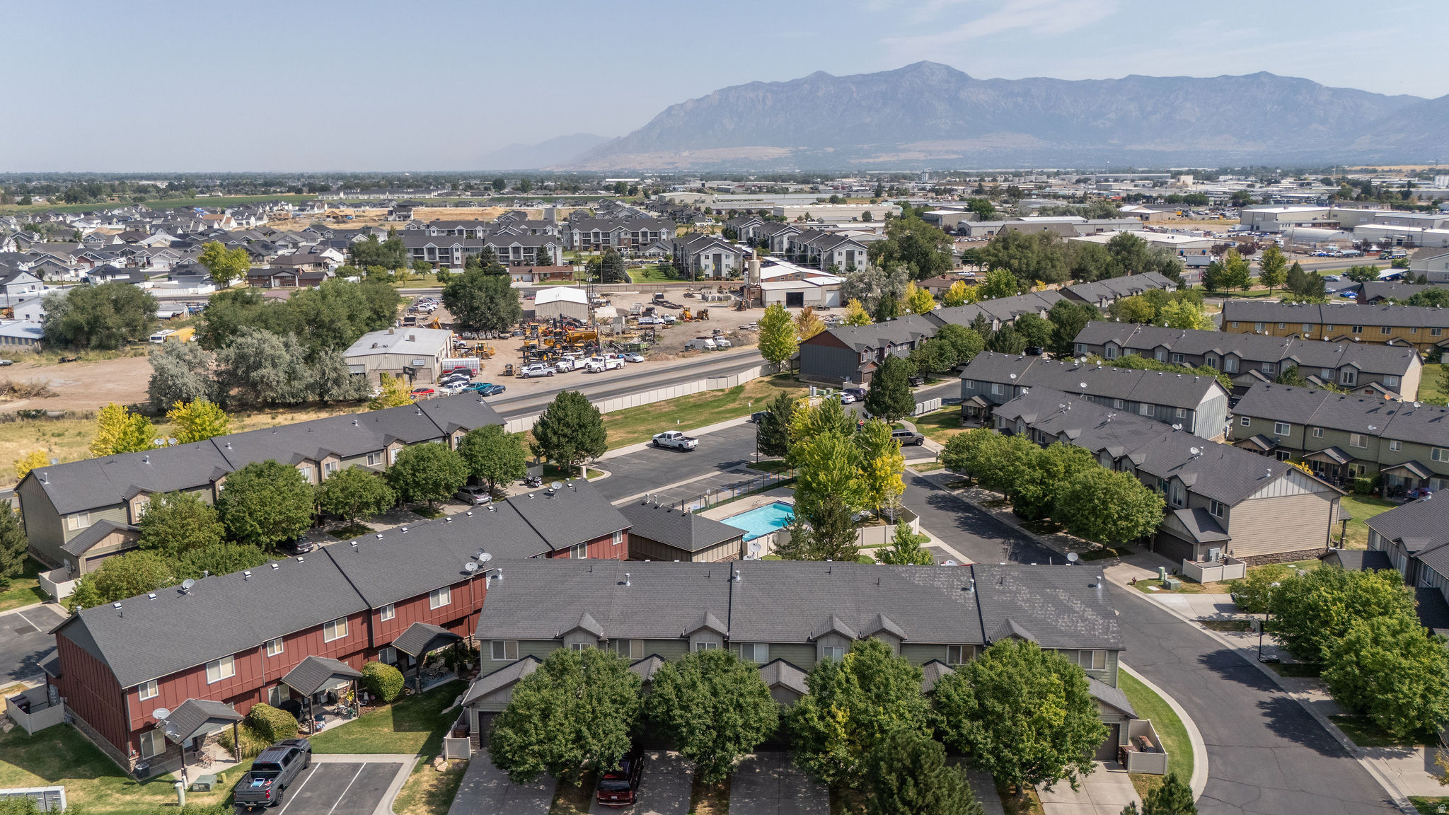 RIVERBEND - Residential