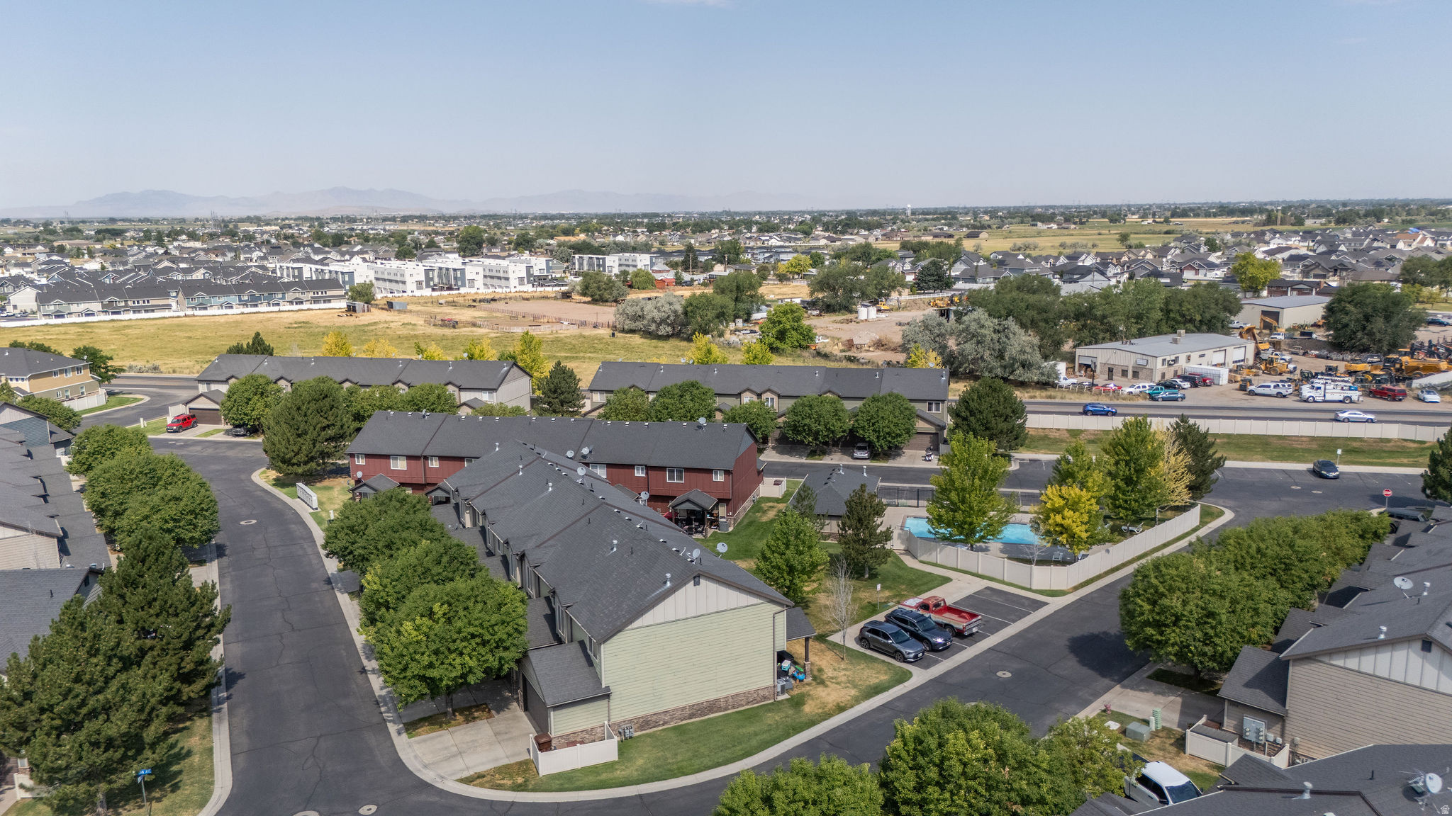 RIVERBEND - Residential