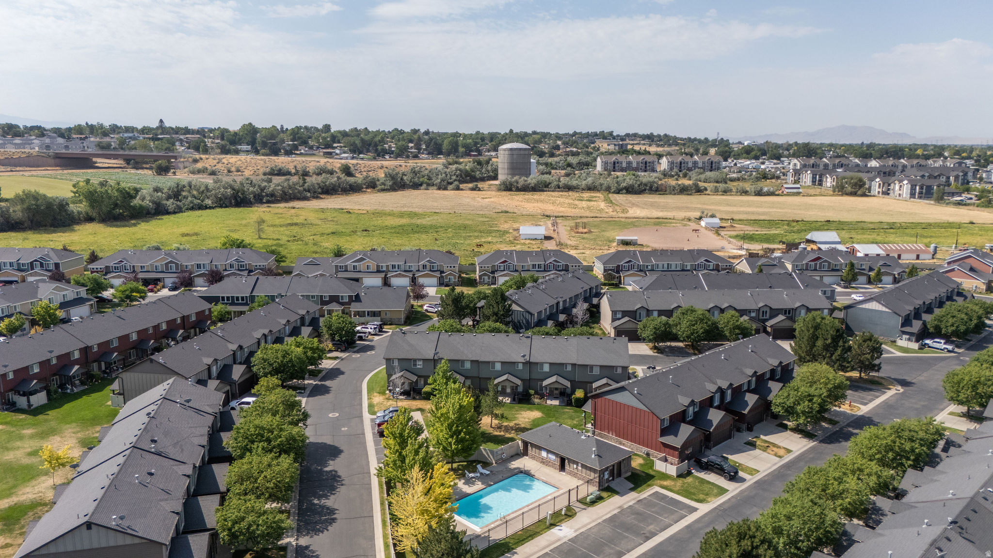 RIVERBEND - Residential