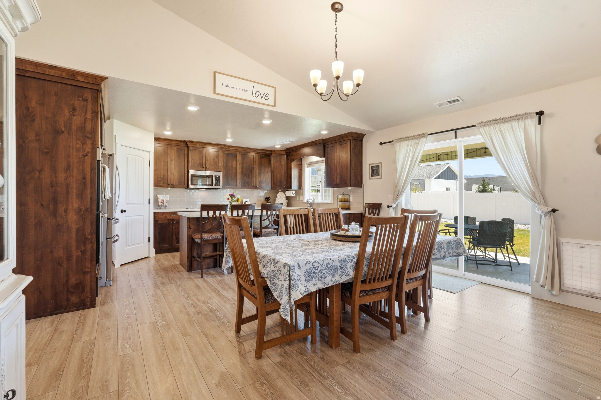 THE COVE - Residential