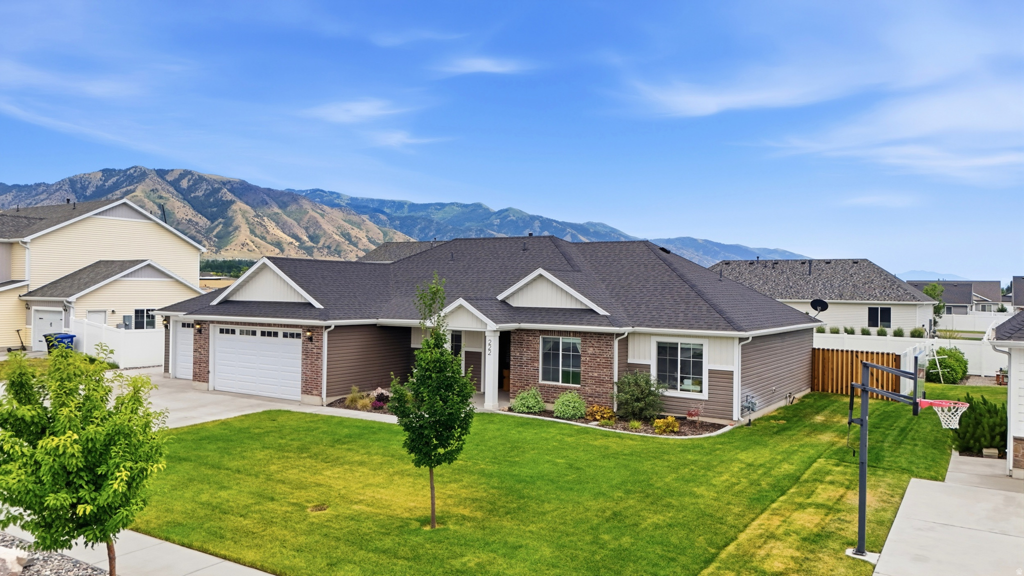 THE COVE - Residential