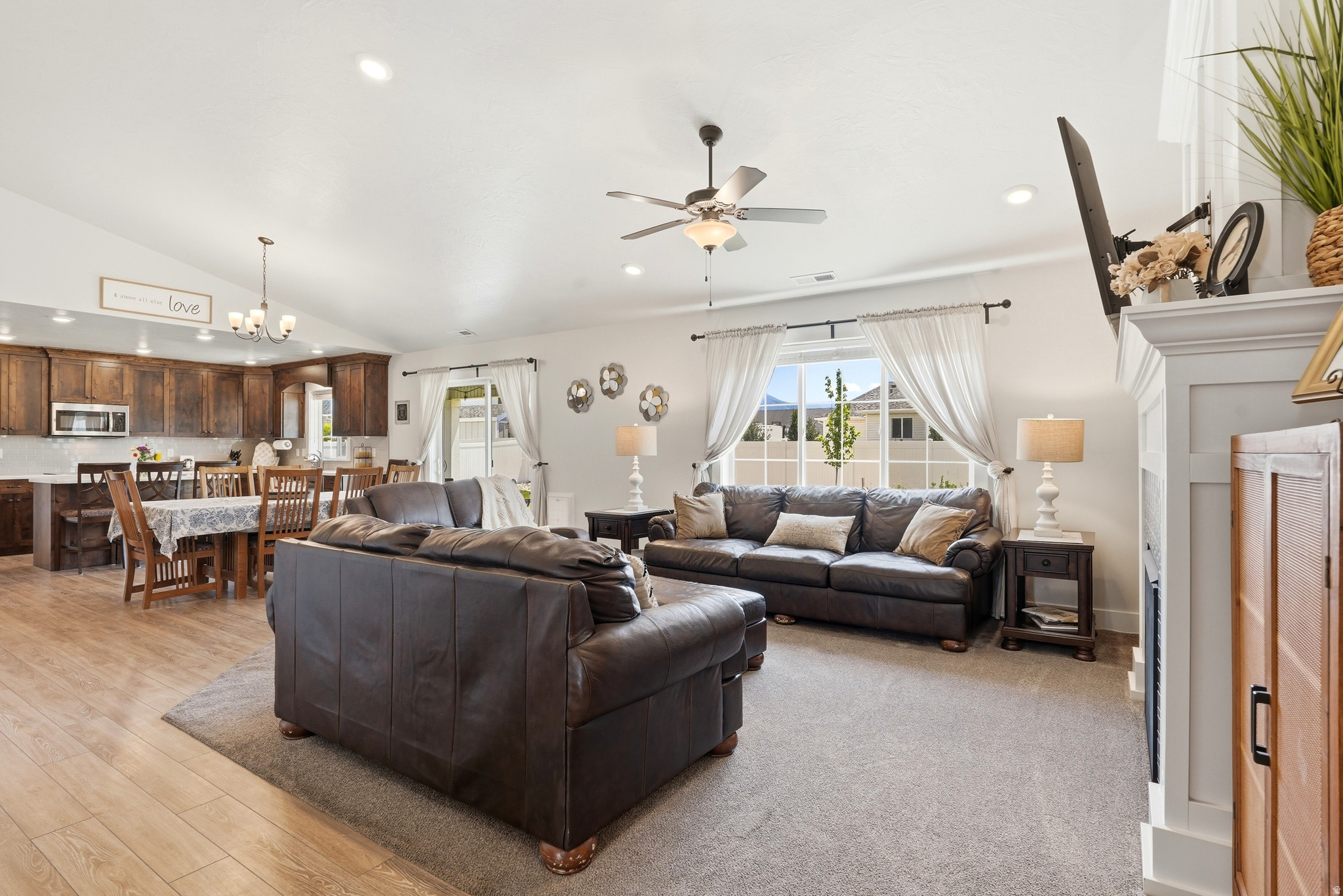 THE COVE - Residential