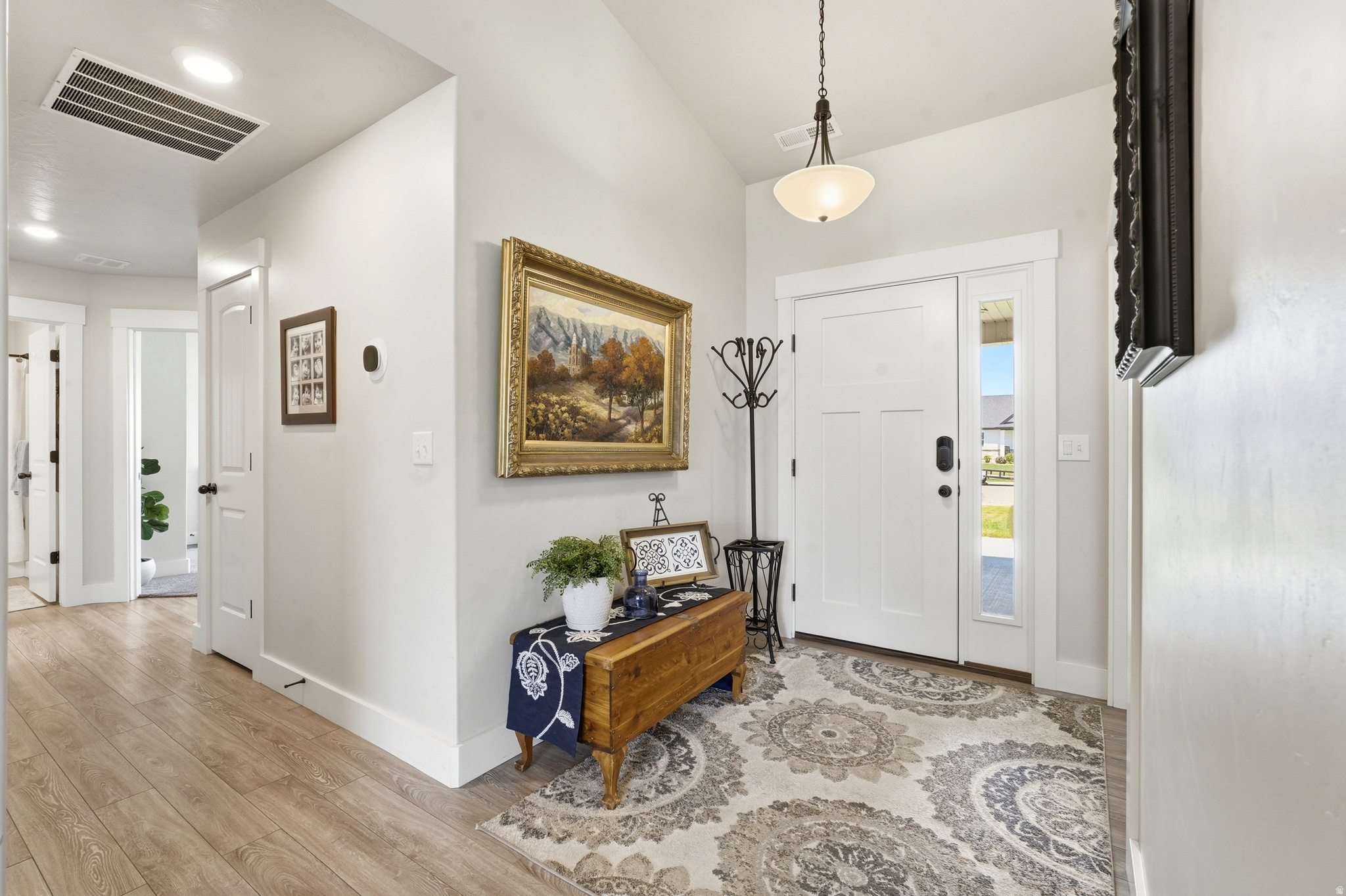 THE COVE - Residential