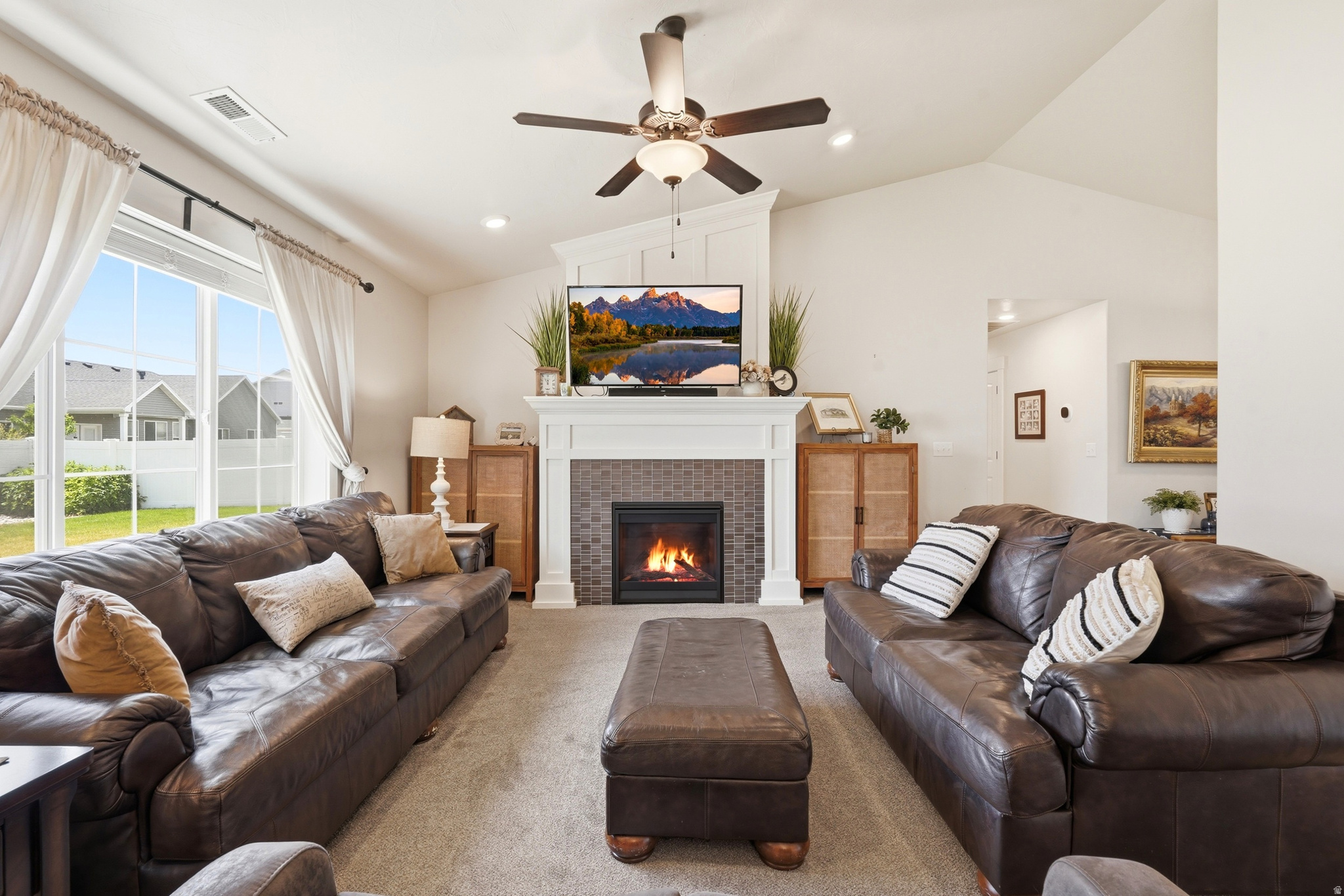 THE COVE - Residential