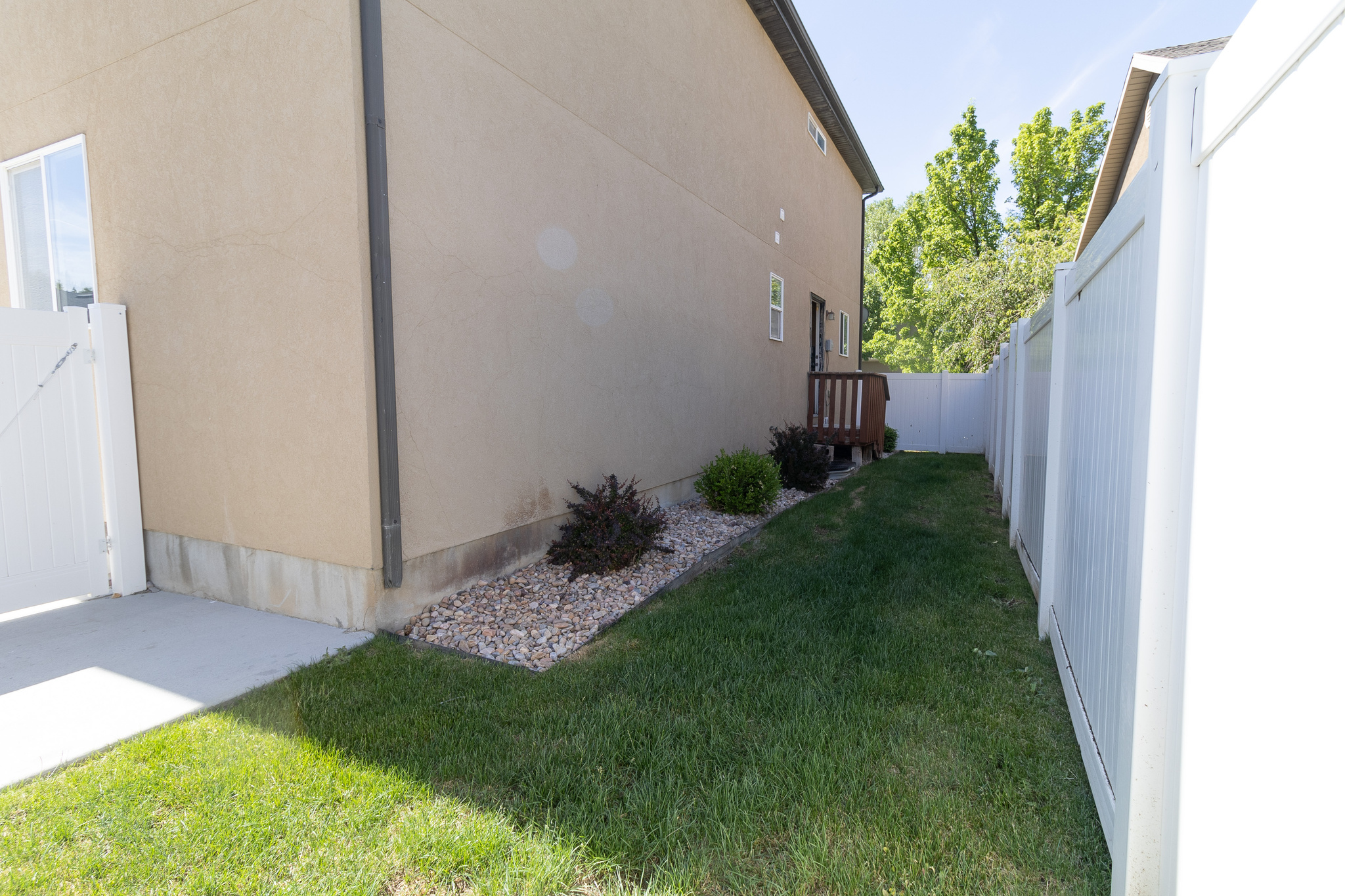 KAUFMAN AND BROAD AT PILGRIMS LANDING - Residential