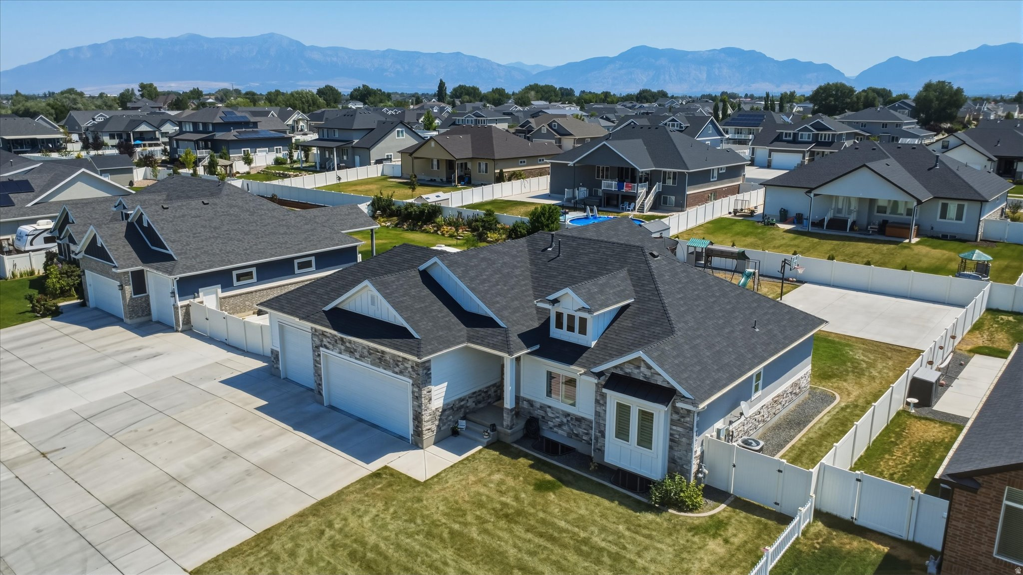 MEADOW GREEN ESTATES - Residential