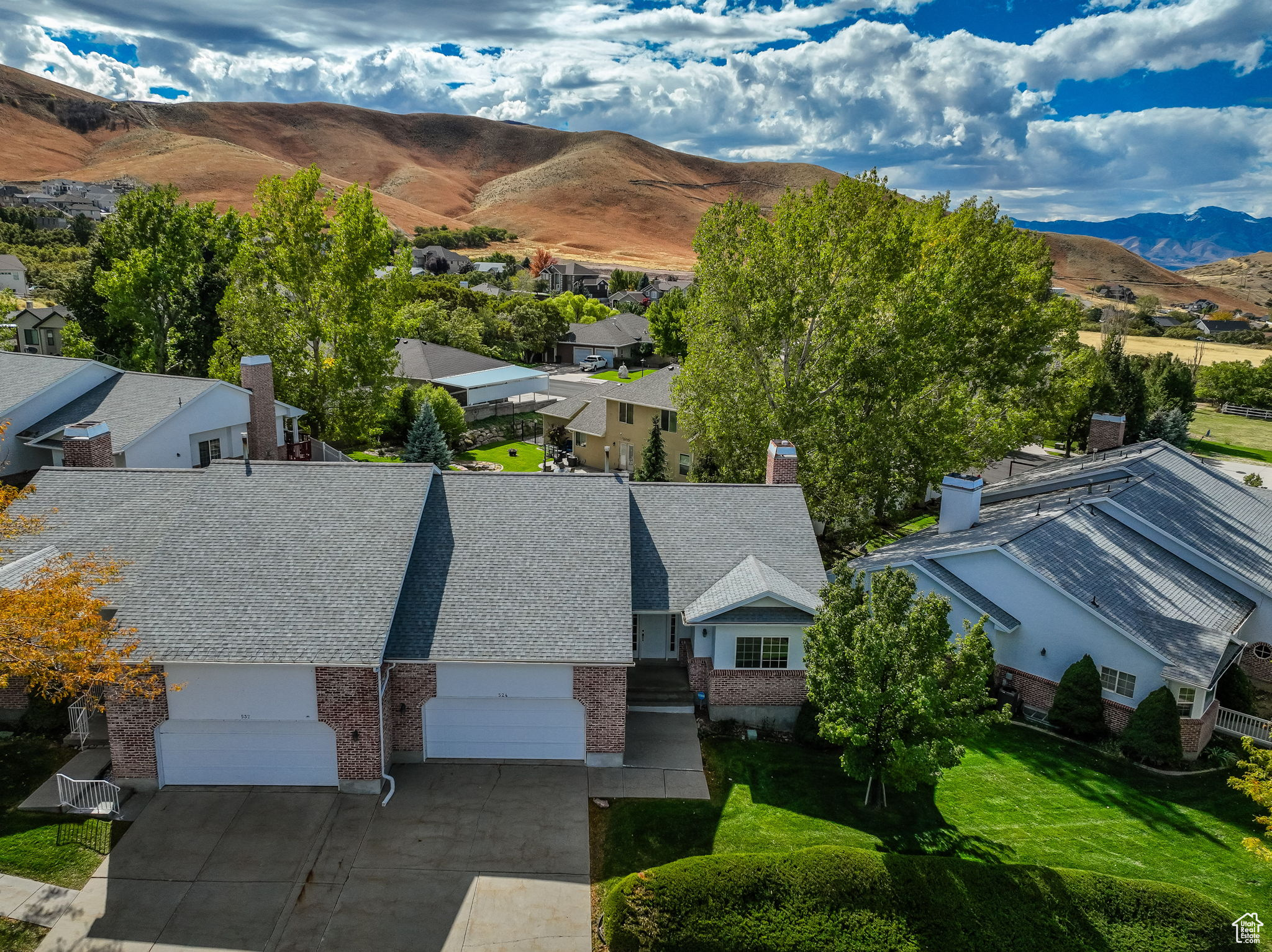 DEER HOLLOW - Residential