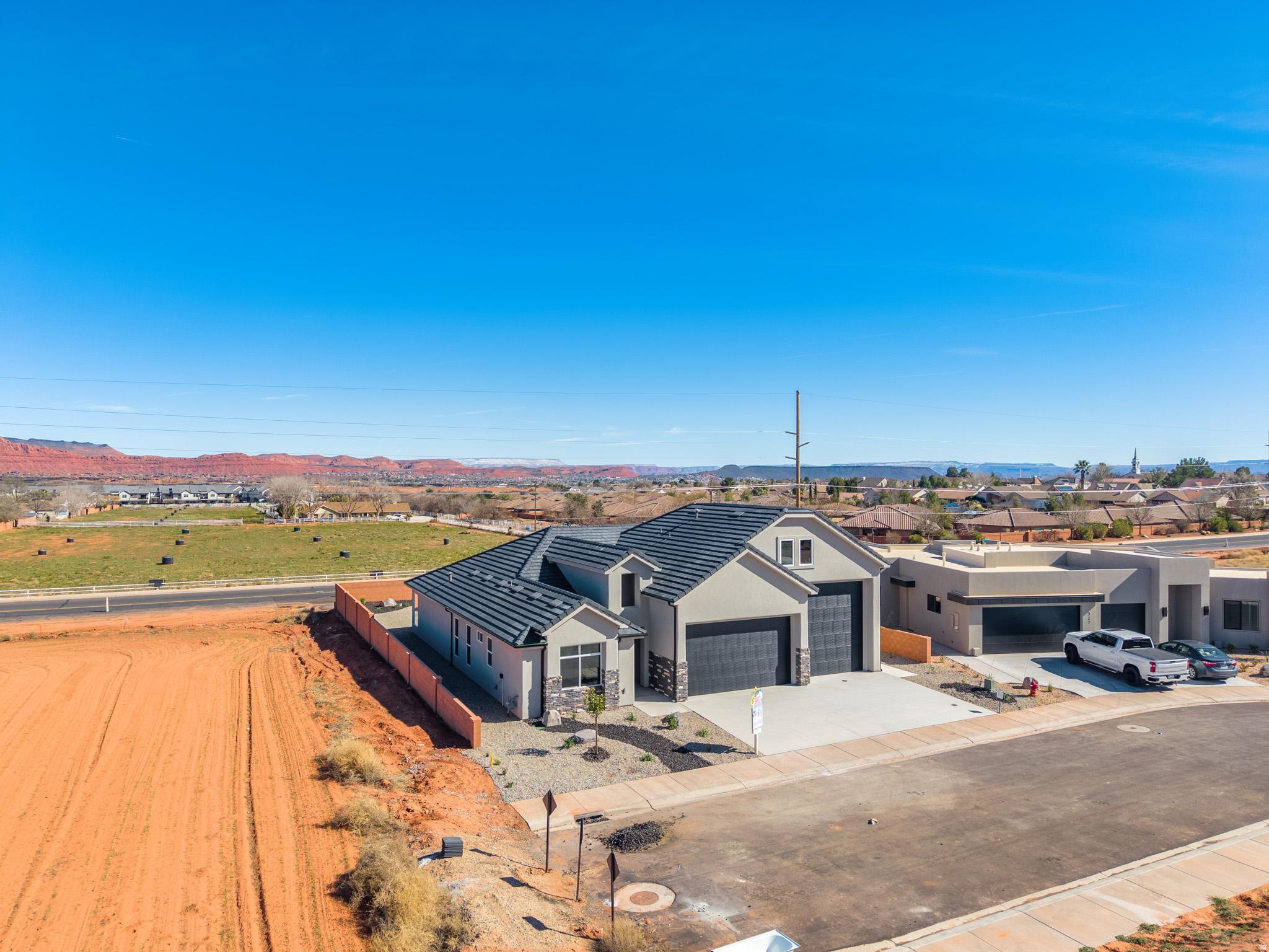 BLACK STONE - Residential