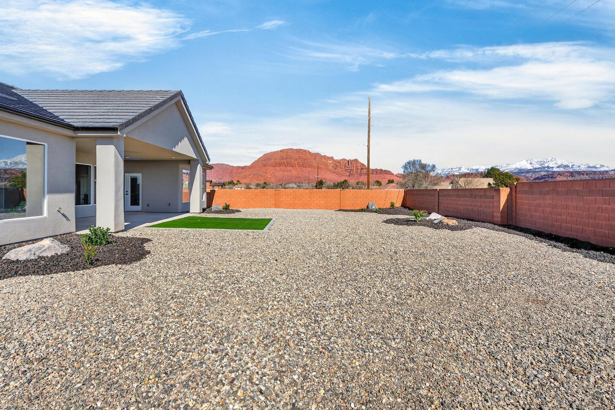 BLACK STONE - Residential
