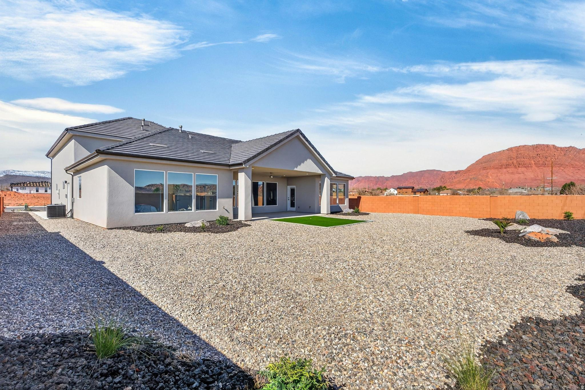 BLACK STONE - Residential