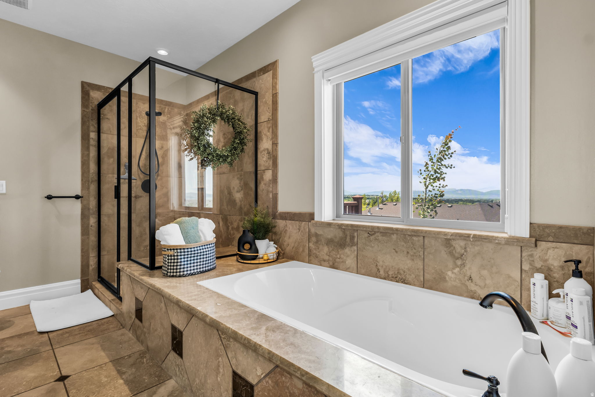 SHADOW BLUFF ESTATES - Residential