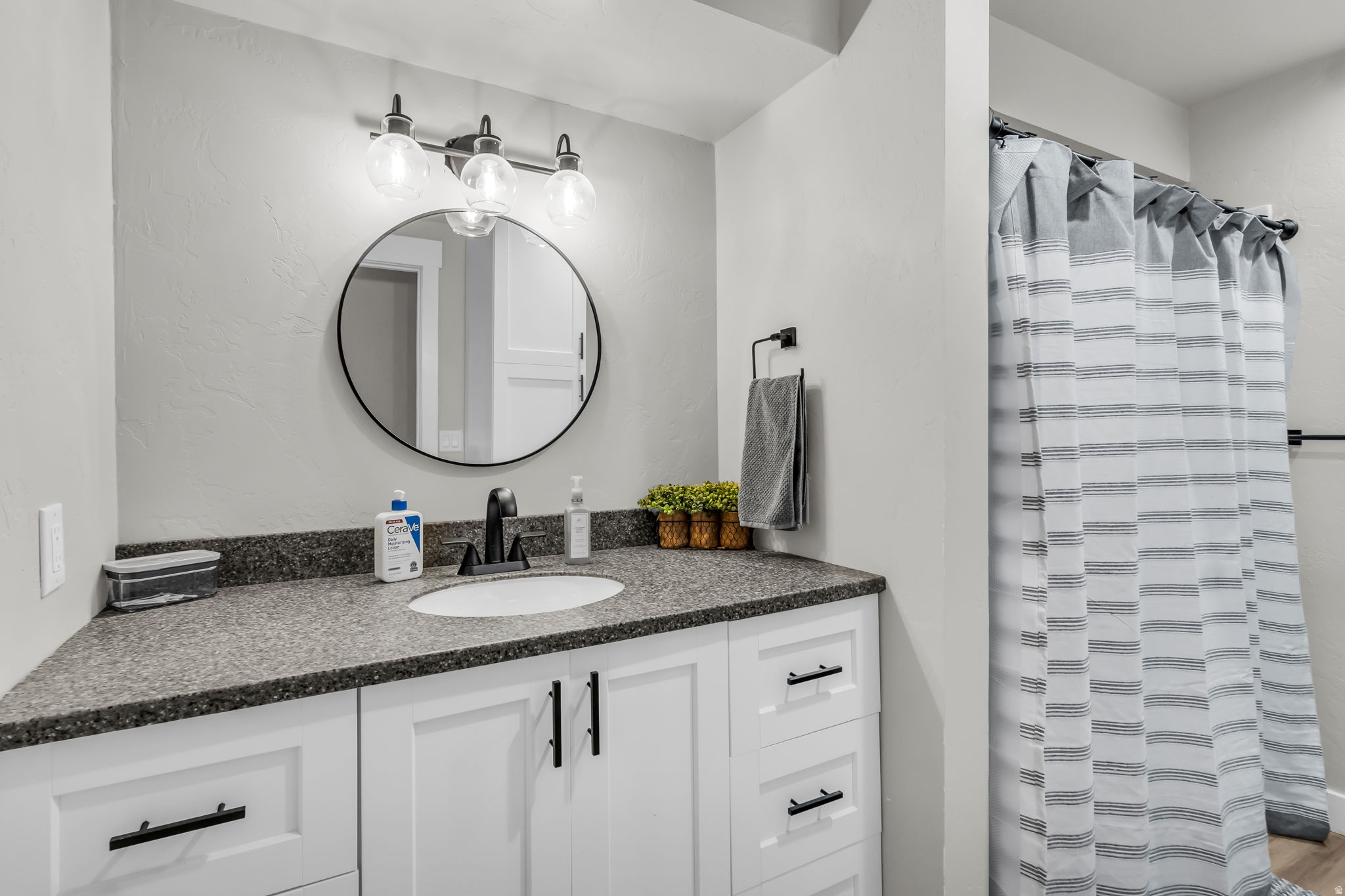 SHADOW BLUFF ESTATES - Residential