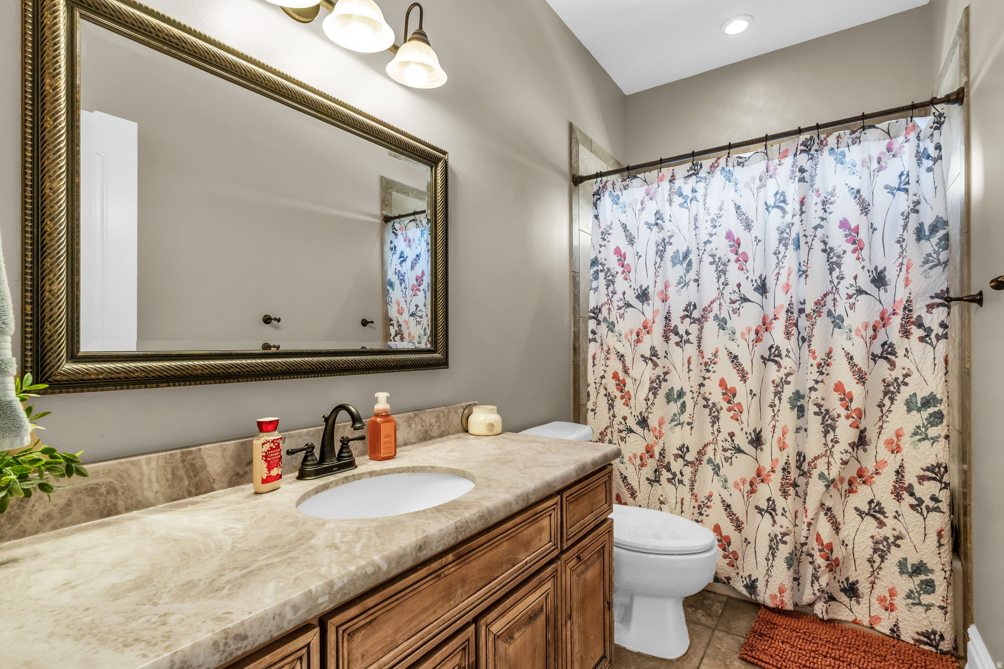 SHADOW BLUFF ESTATES - Residential