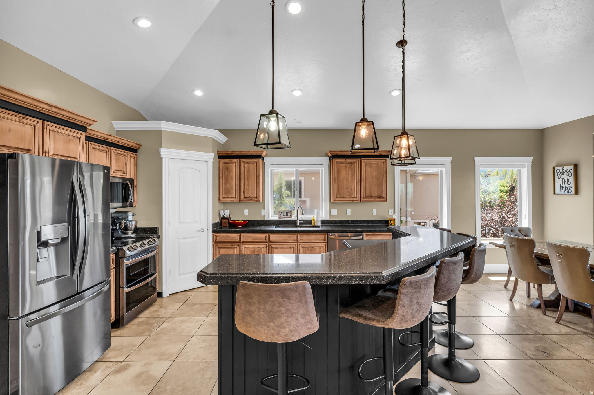 SHADOW BLUFF ESTATES - Residential