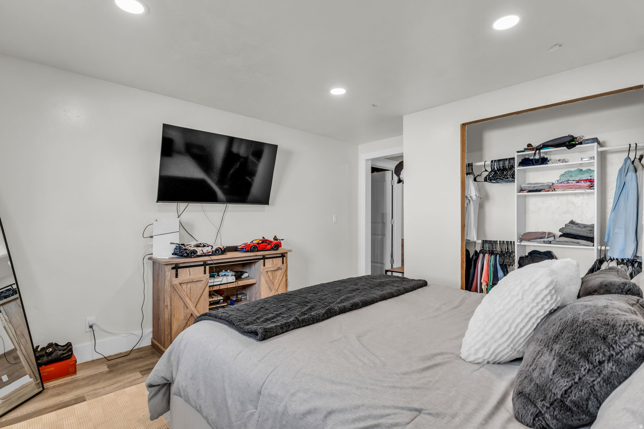 SHADOW BLUFF ESTATES - Residential