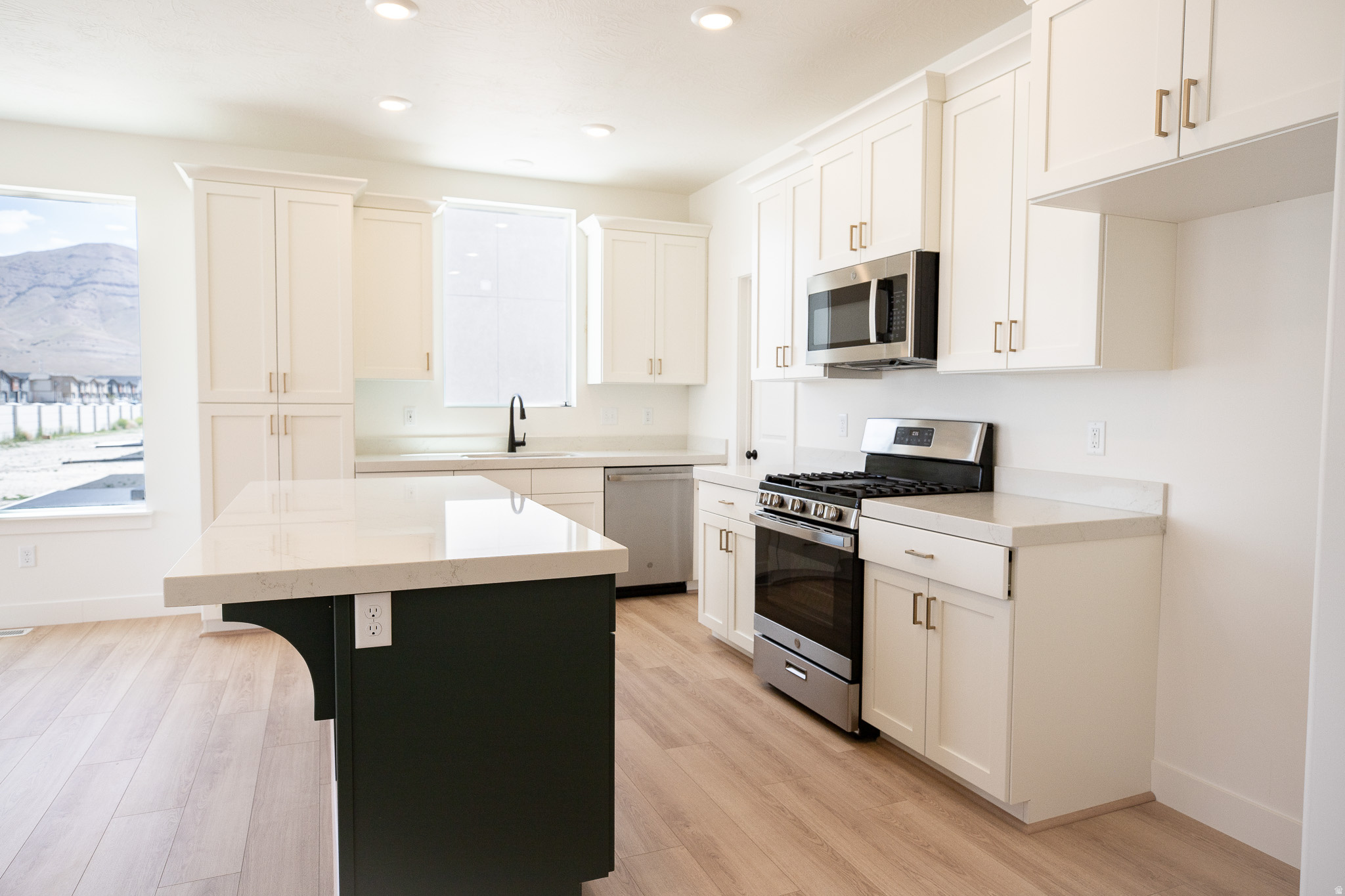 PARKWAY FIELDS SINGLES 2 - Residential