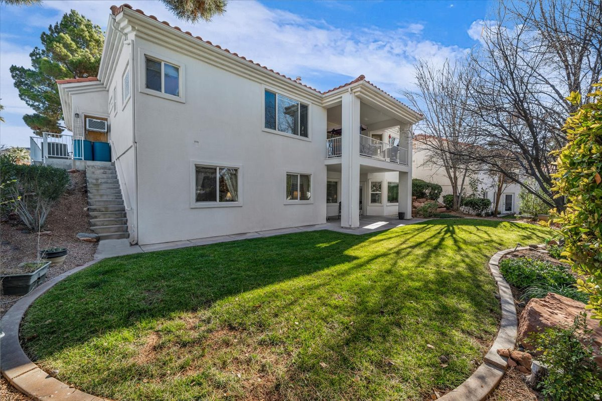 EMERALD SPRINGS TOWNHOMES - Residential