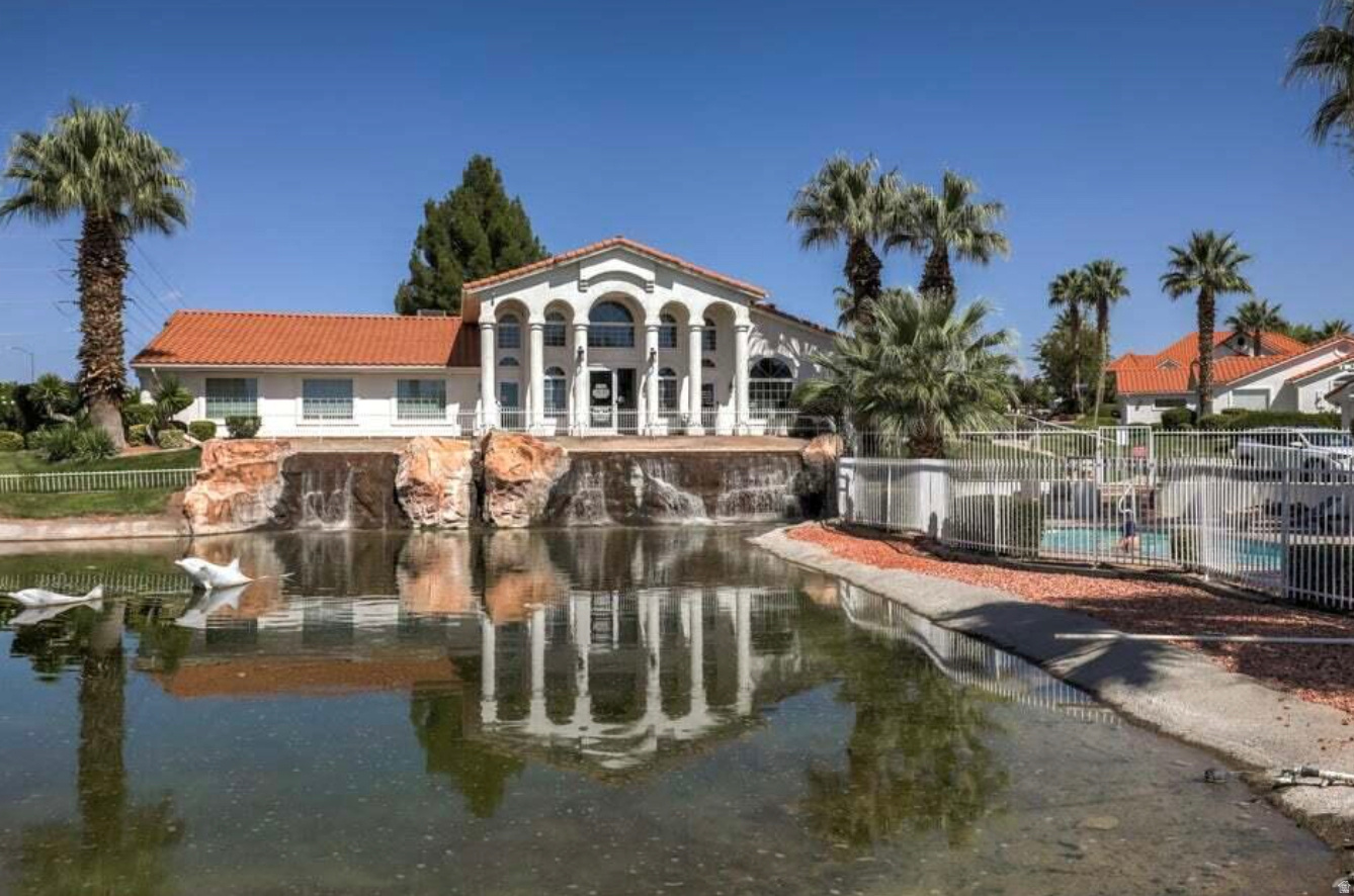 EMERALD SPRINGS TOWNHOMES - Residential