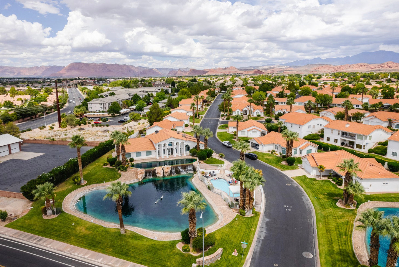 EMERALD SPRINGS TOWNHOMES - Residential