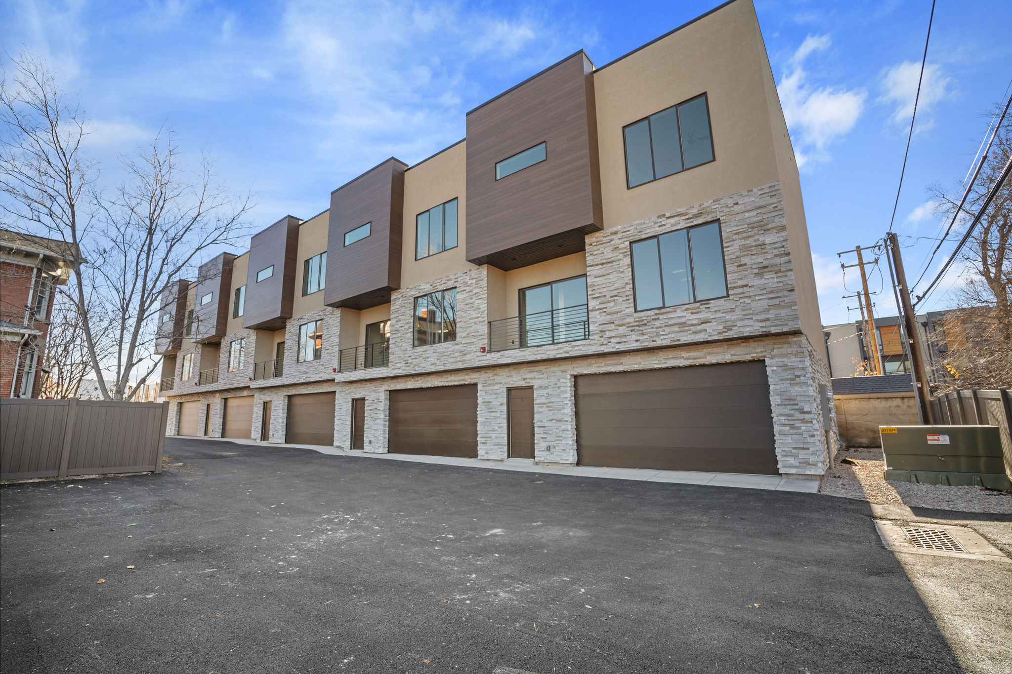 MAIN STREET - Residential