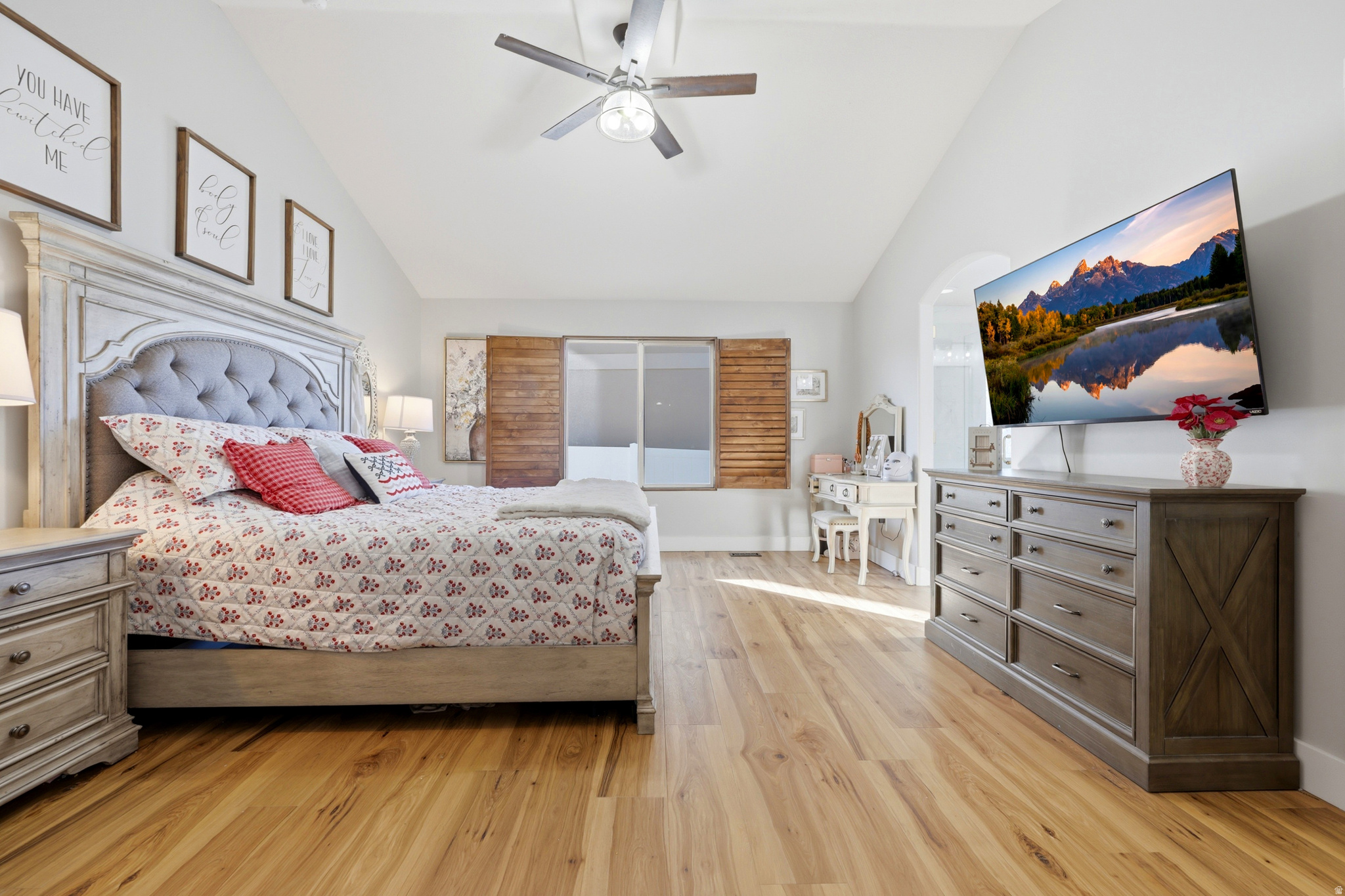 MEADOWS - Residential