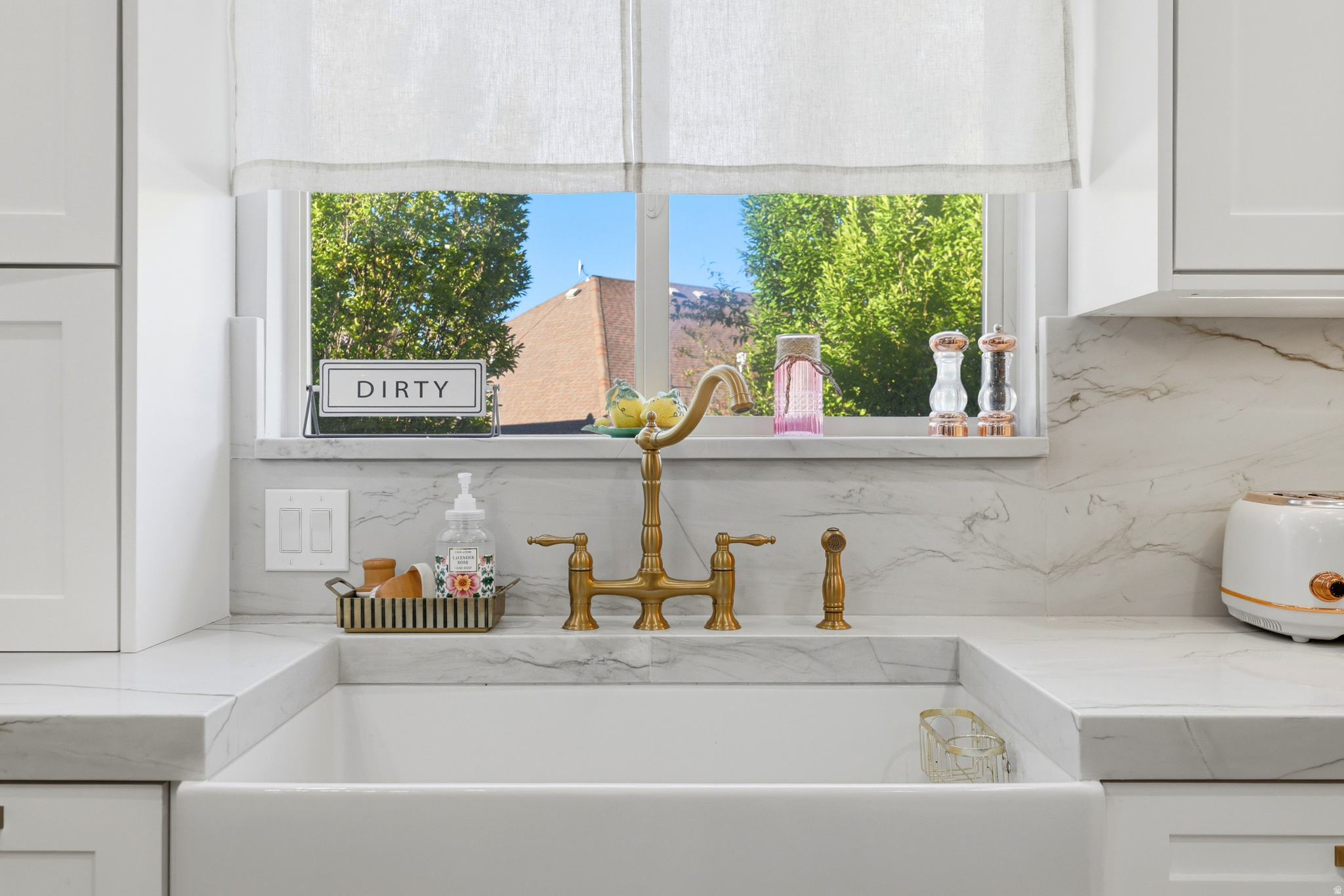 MEADOWS - Residential