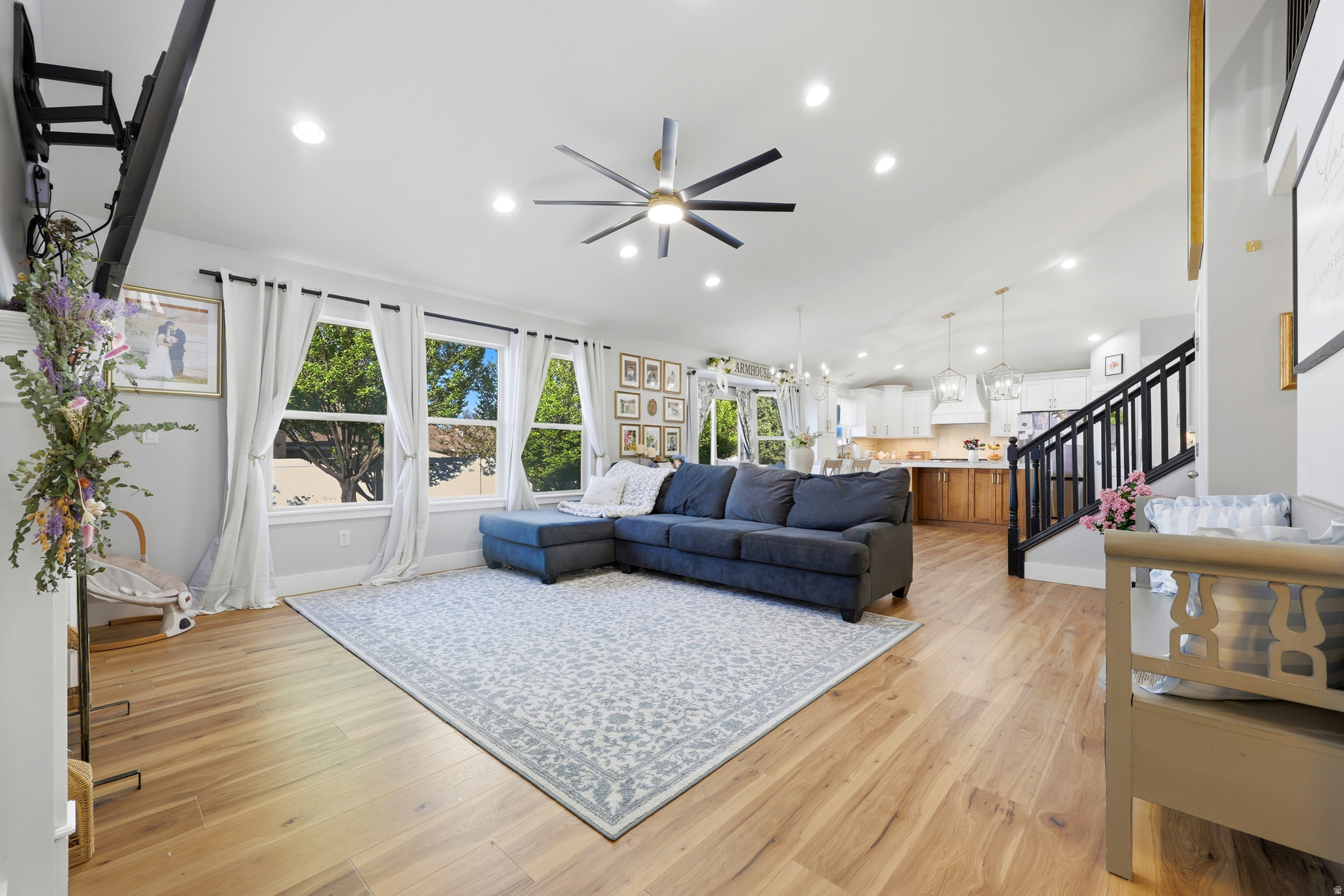 MEADOWS - Residential