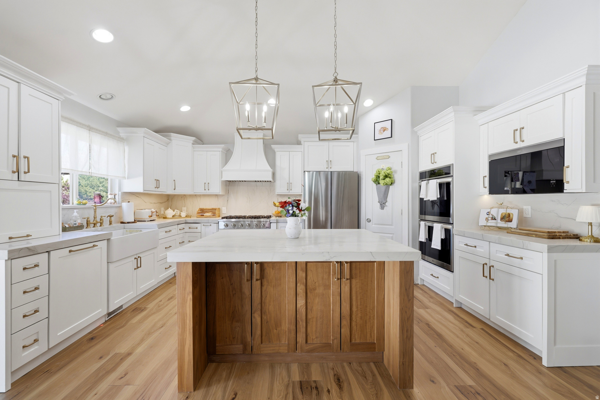 MEADOWS - Residential